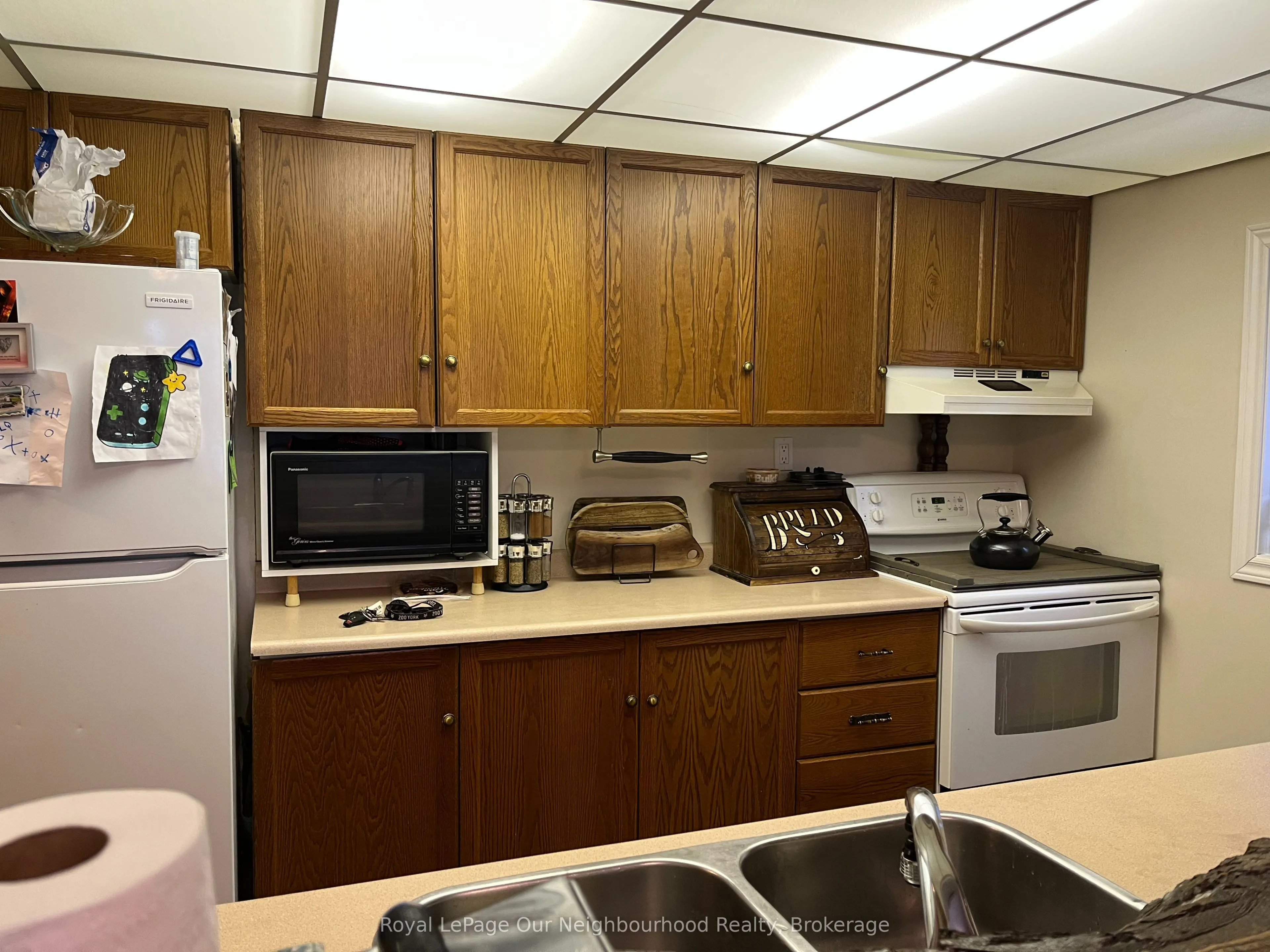 72 Lakeshore Road