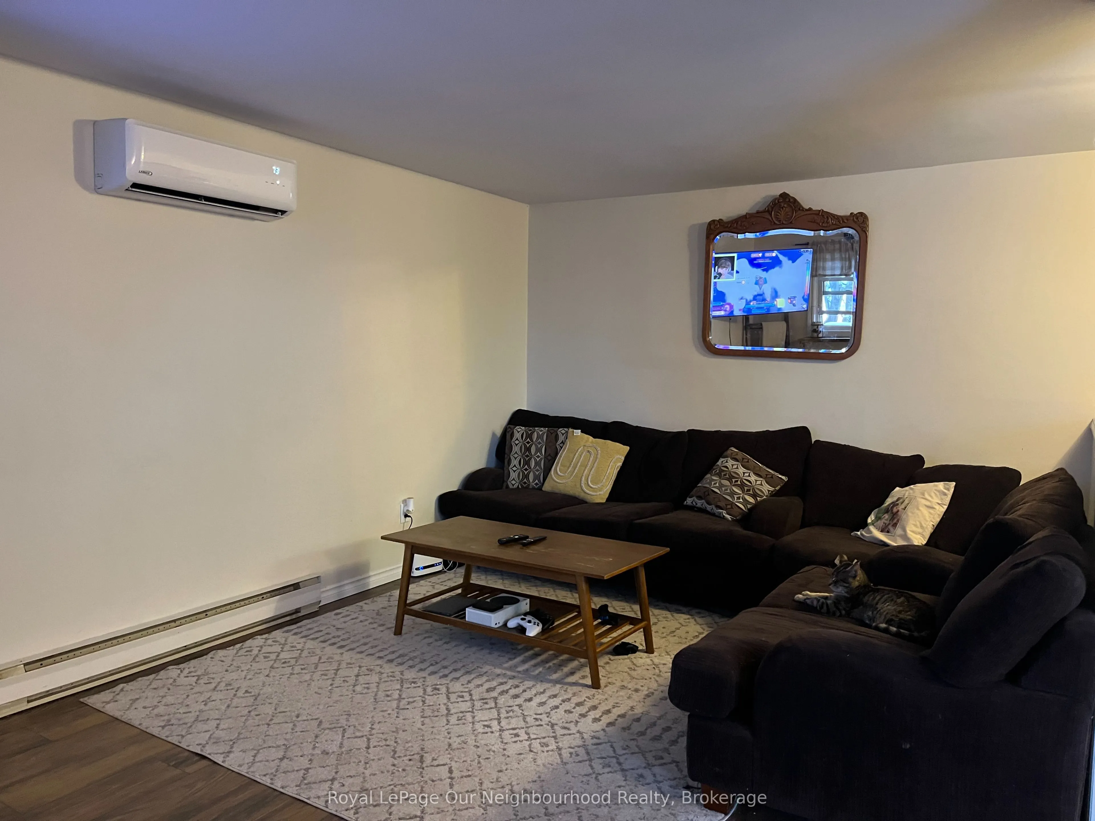 72 Lakeshore Road