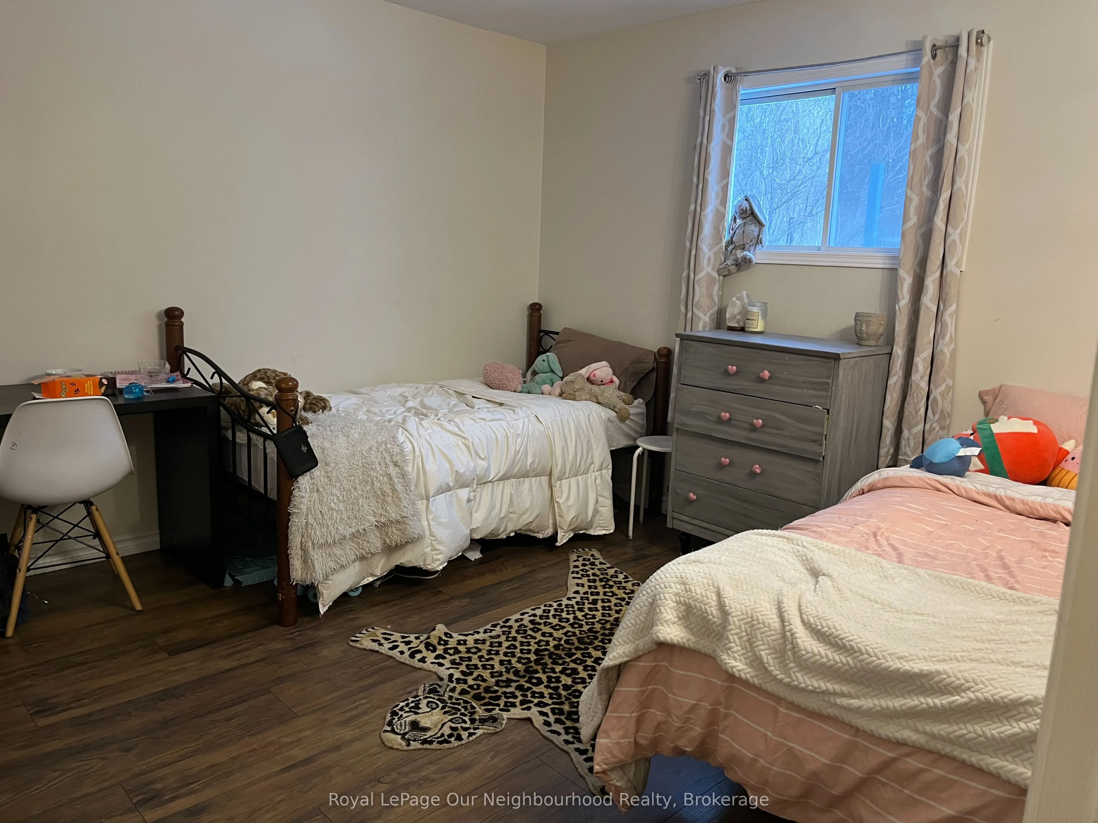72 Lakeshore Road
