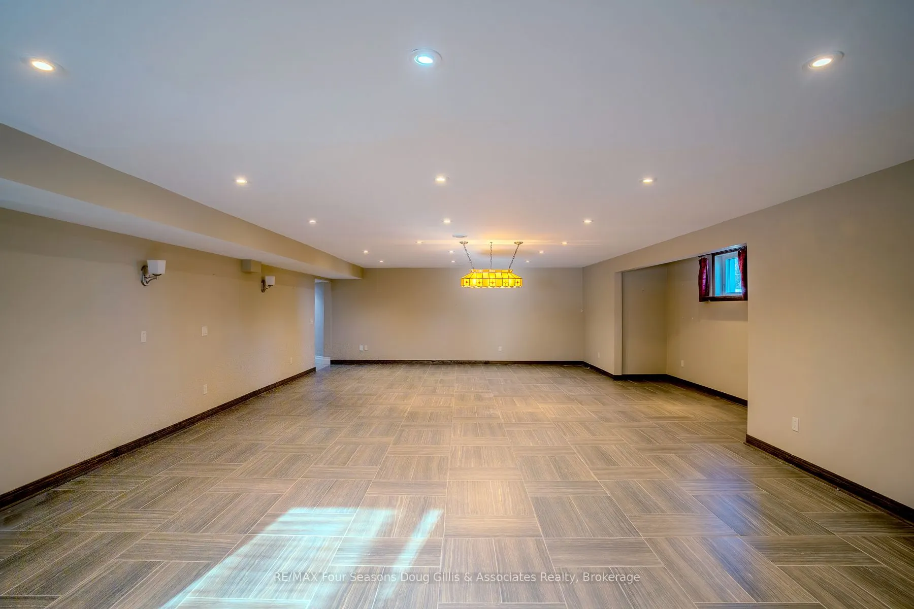 135 Algonquin Drive