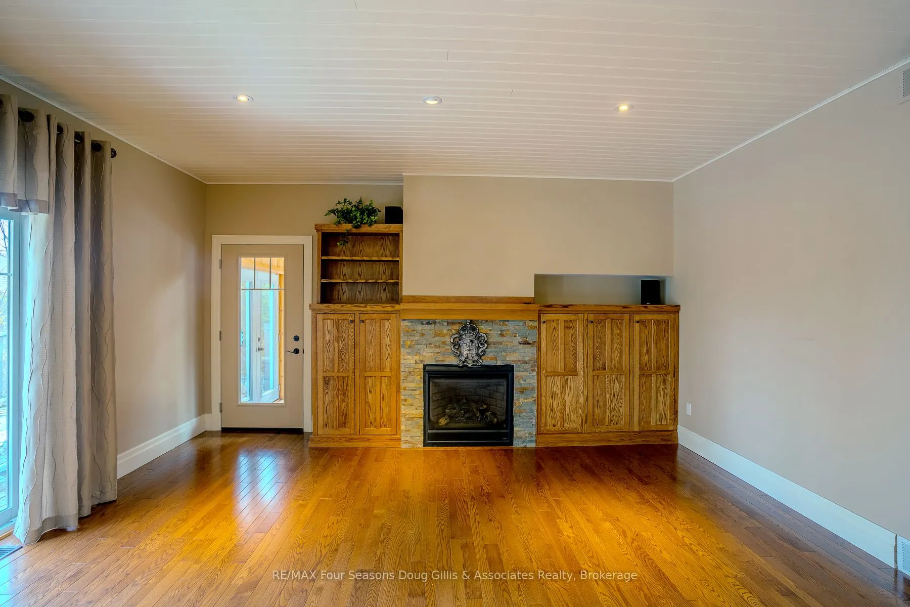 135 Algonquin Drive