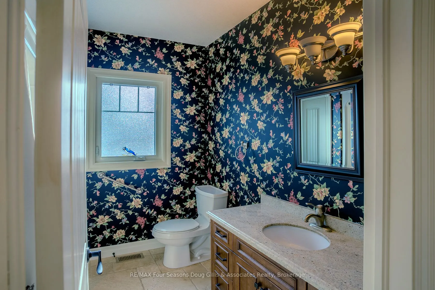 135 Algonquin Drive