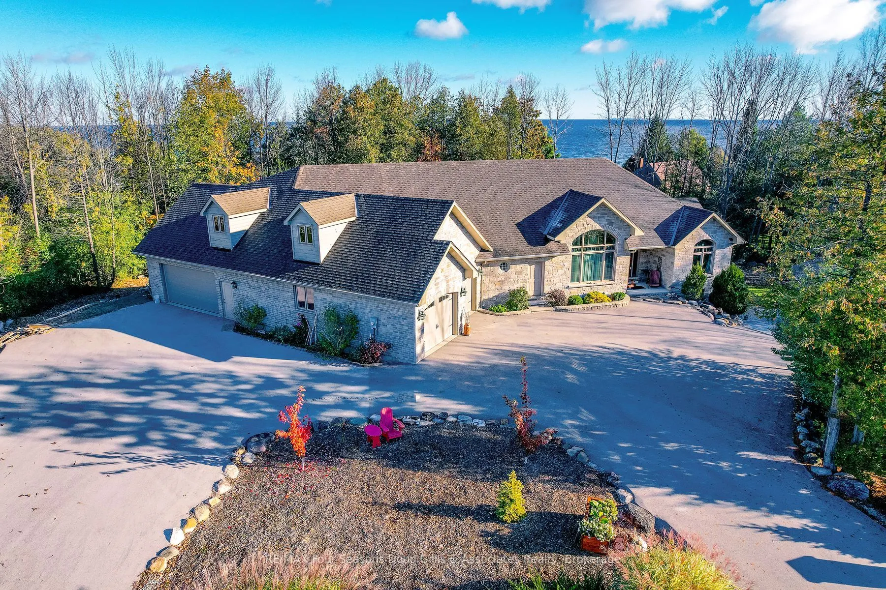 135 Algonquin Drive