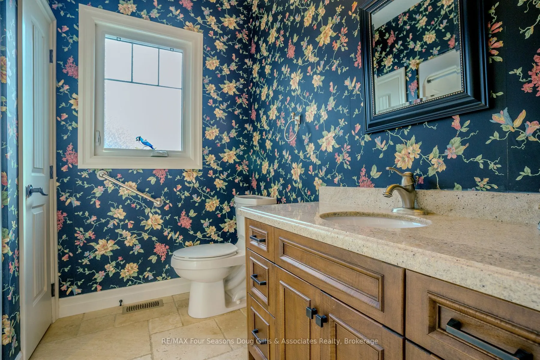 135 Algonquin Drive