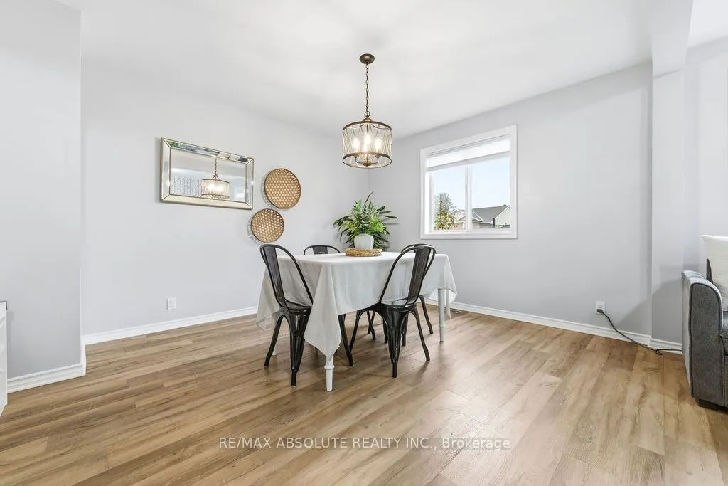 132 Edward Street S