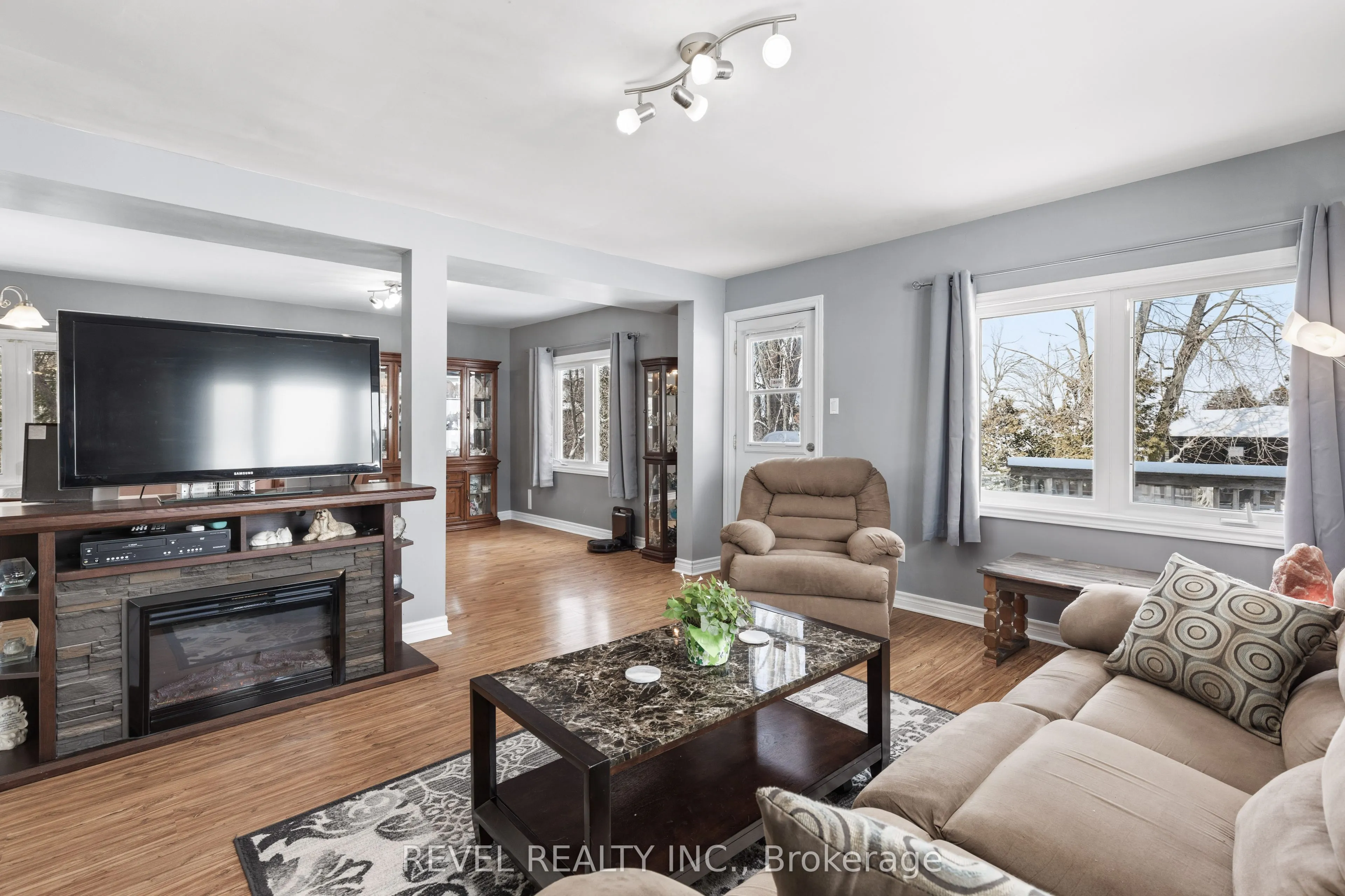 1393 Killarney Bay Road