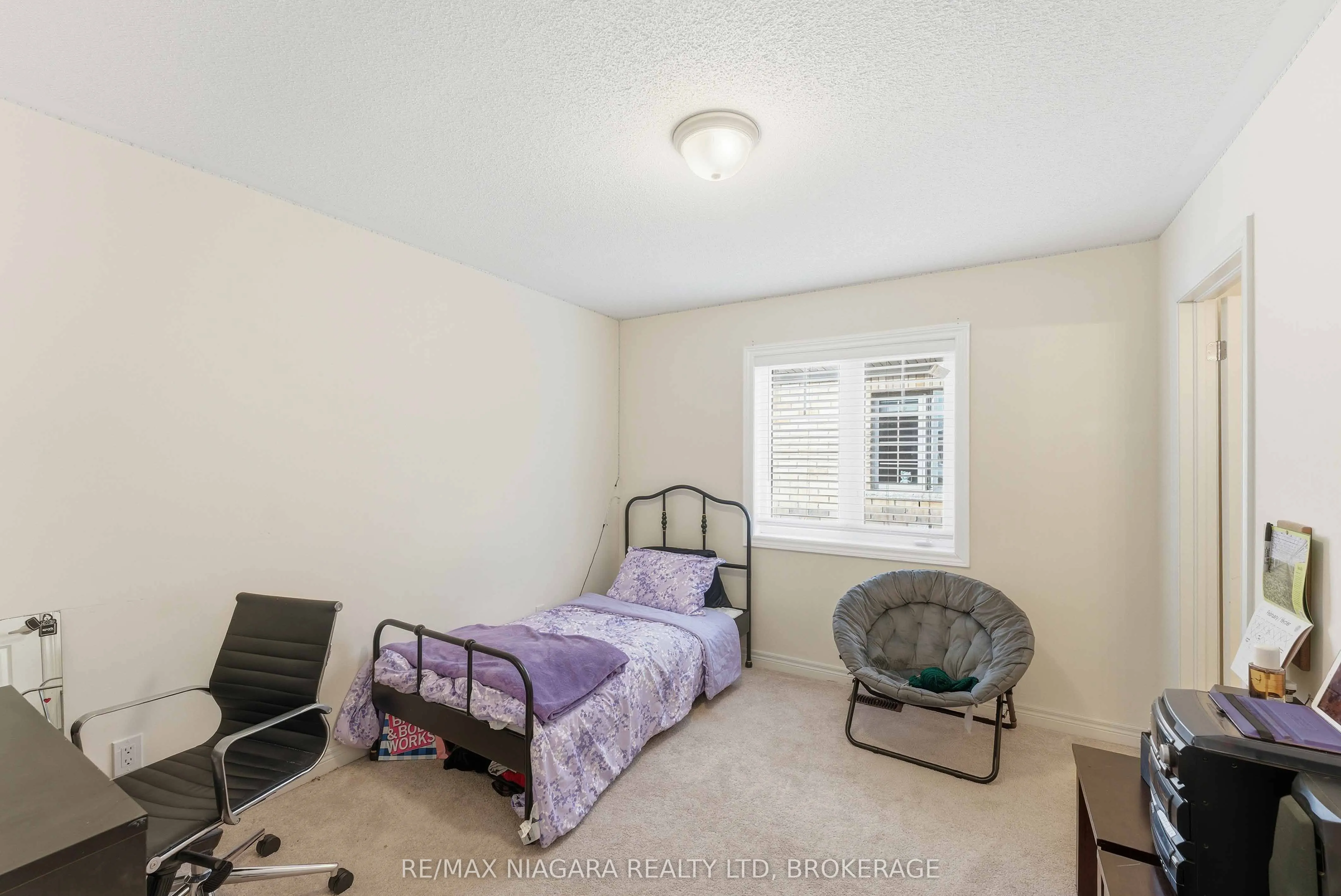 91 Homestead Way