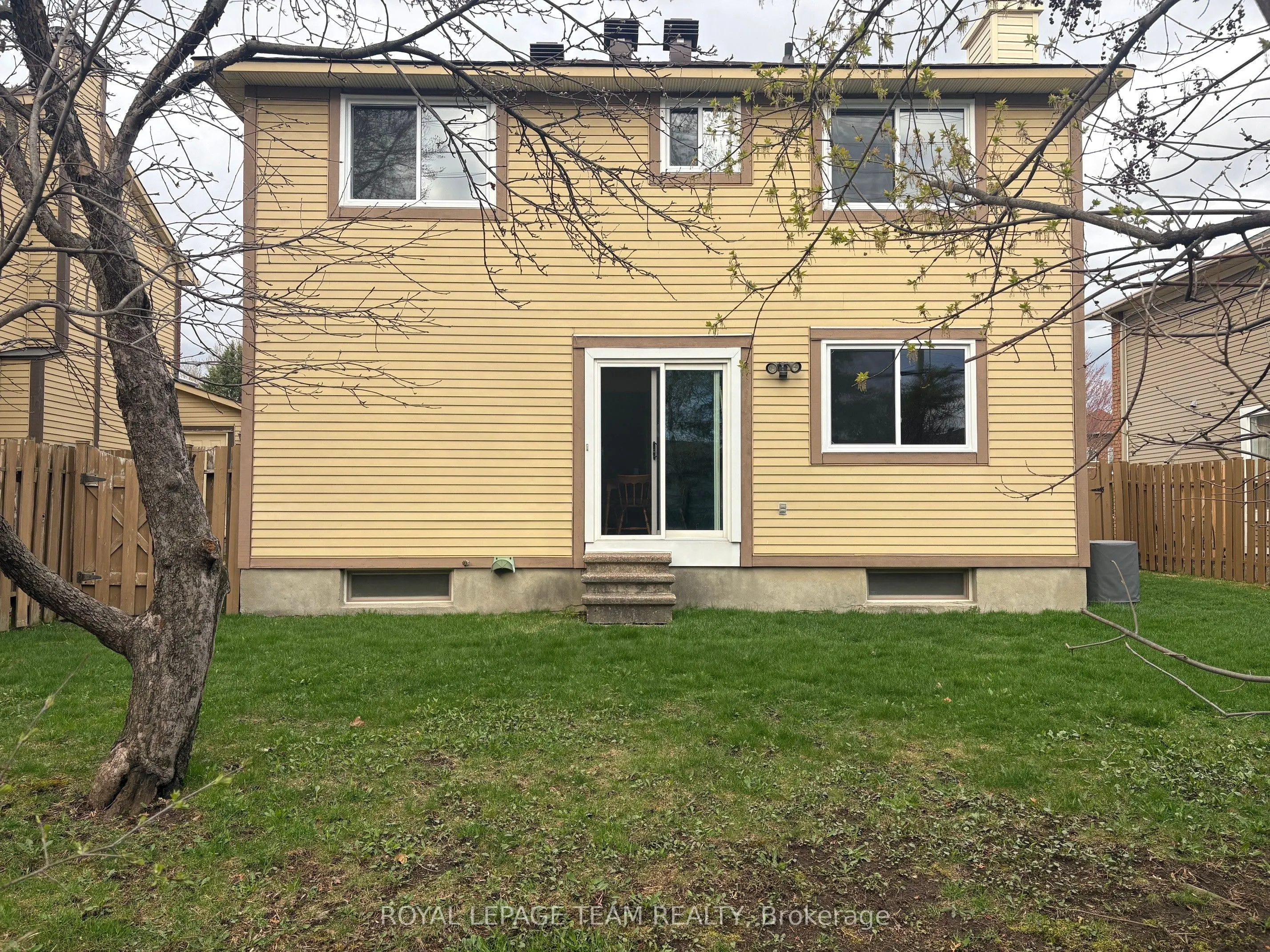 97 Huntsman Crescent