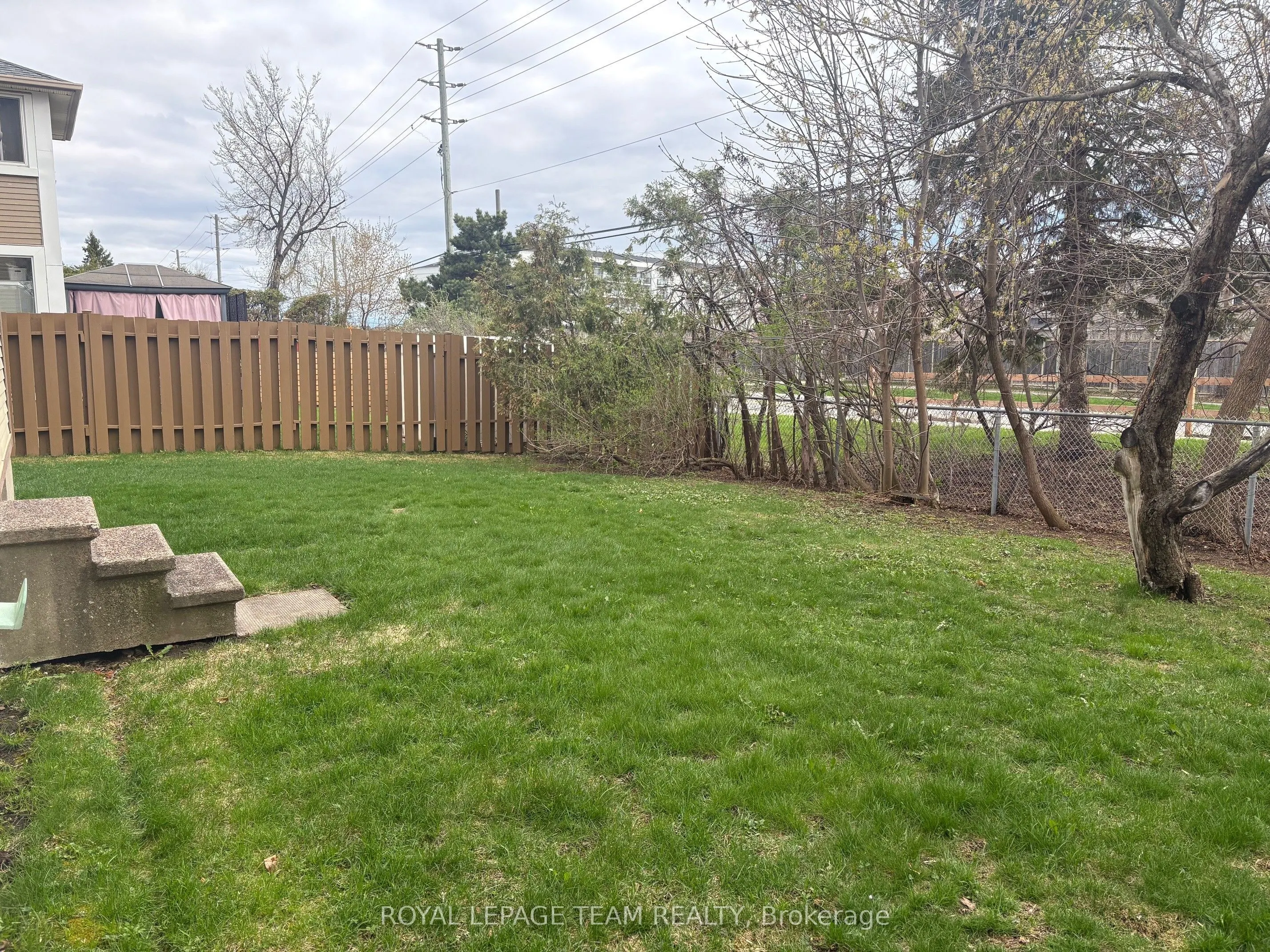 97 Huntsman Crescent