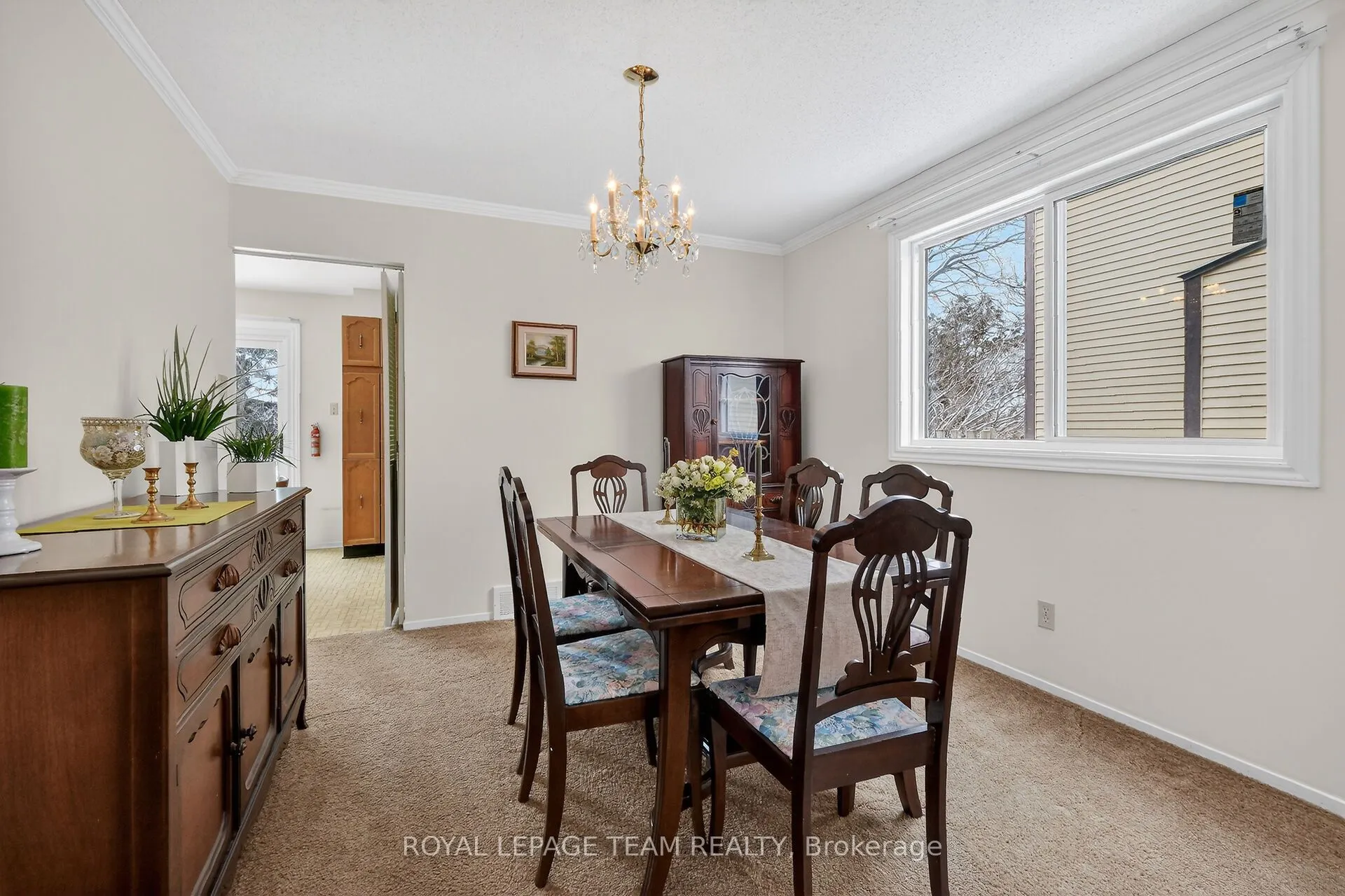 97 Huntsman Crescent