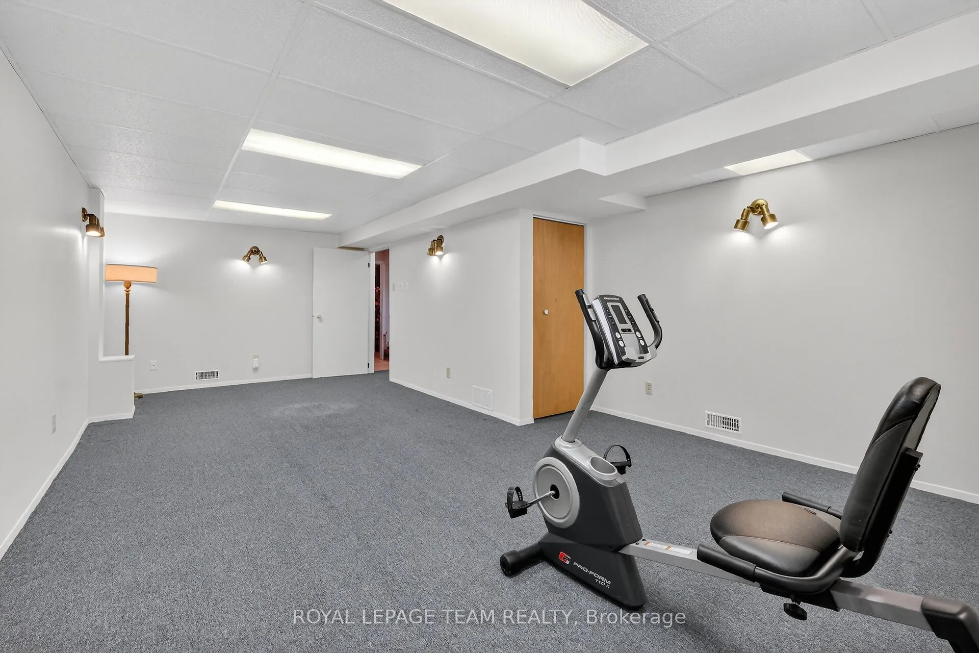 97 Huntsman Crescent