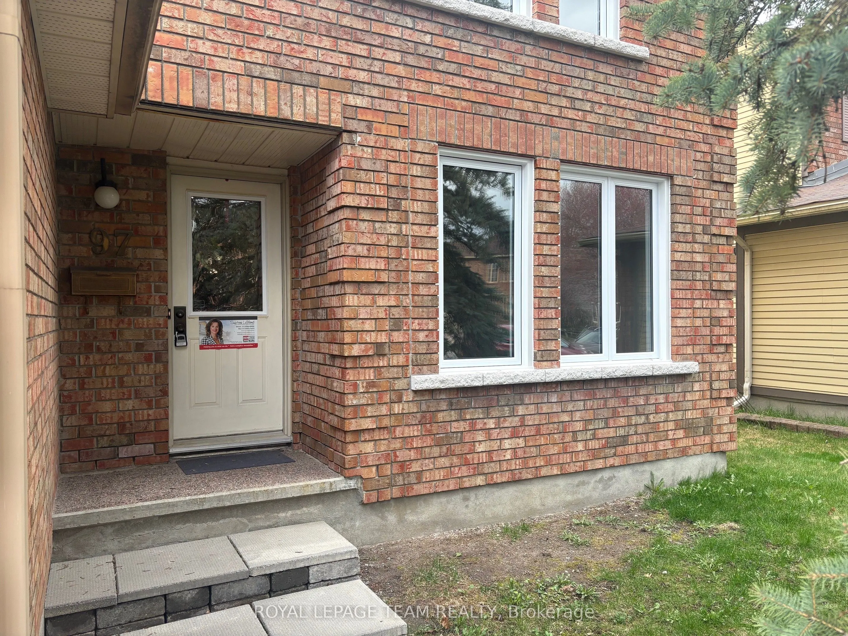 97 Huntsman Crescent