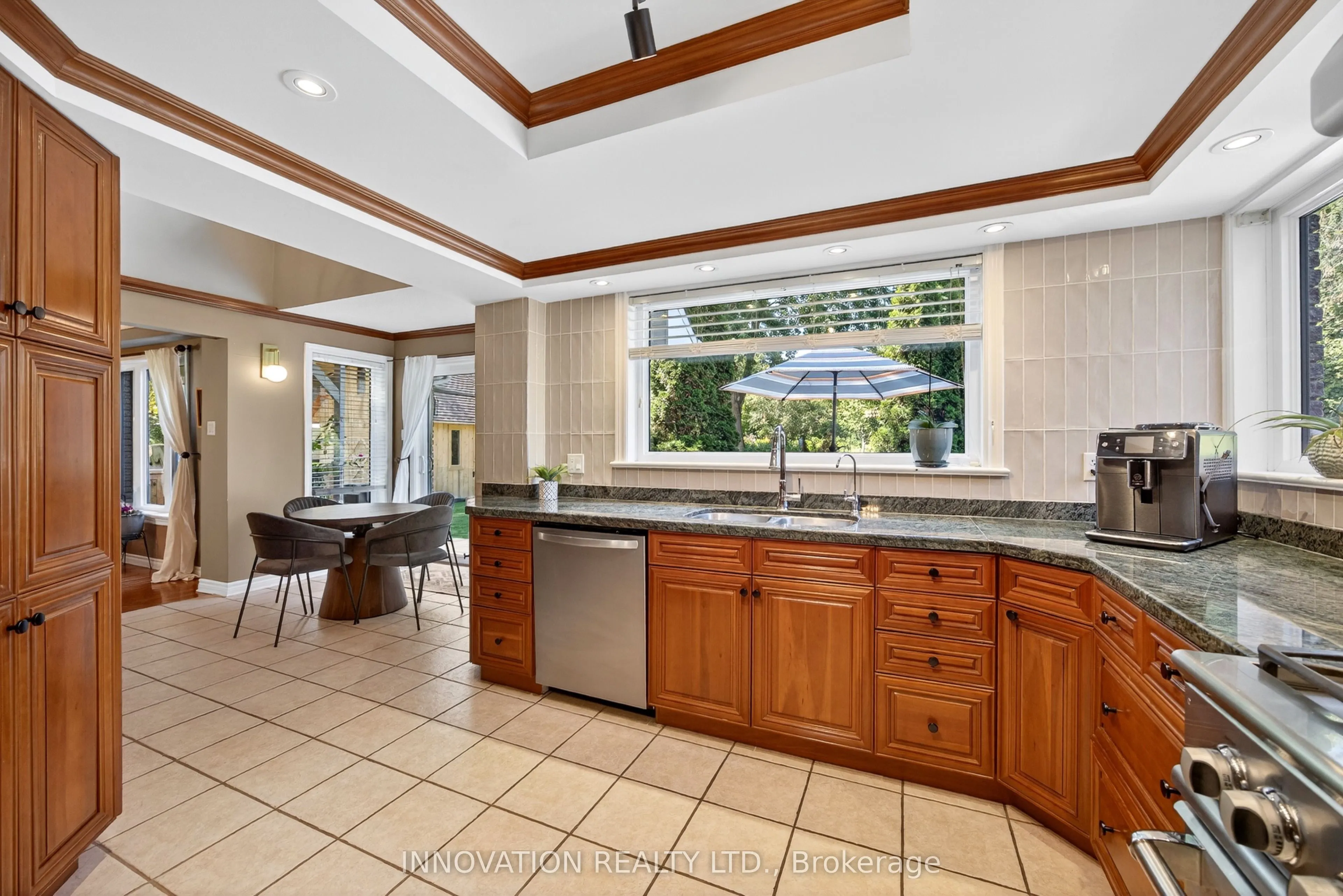 5558 South Island Park Drive