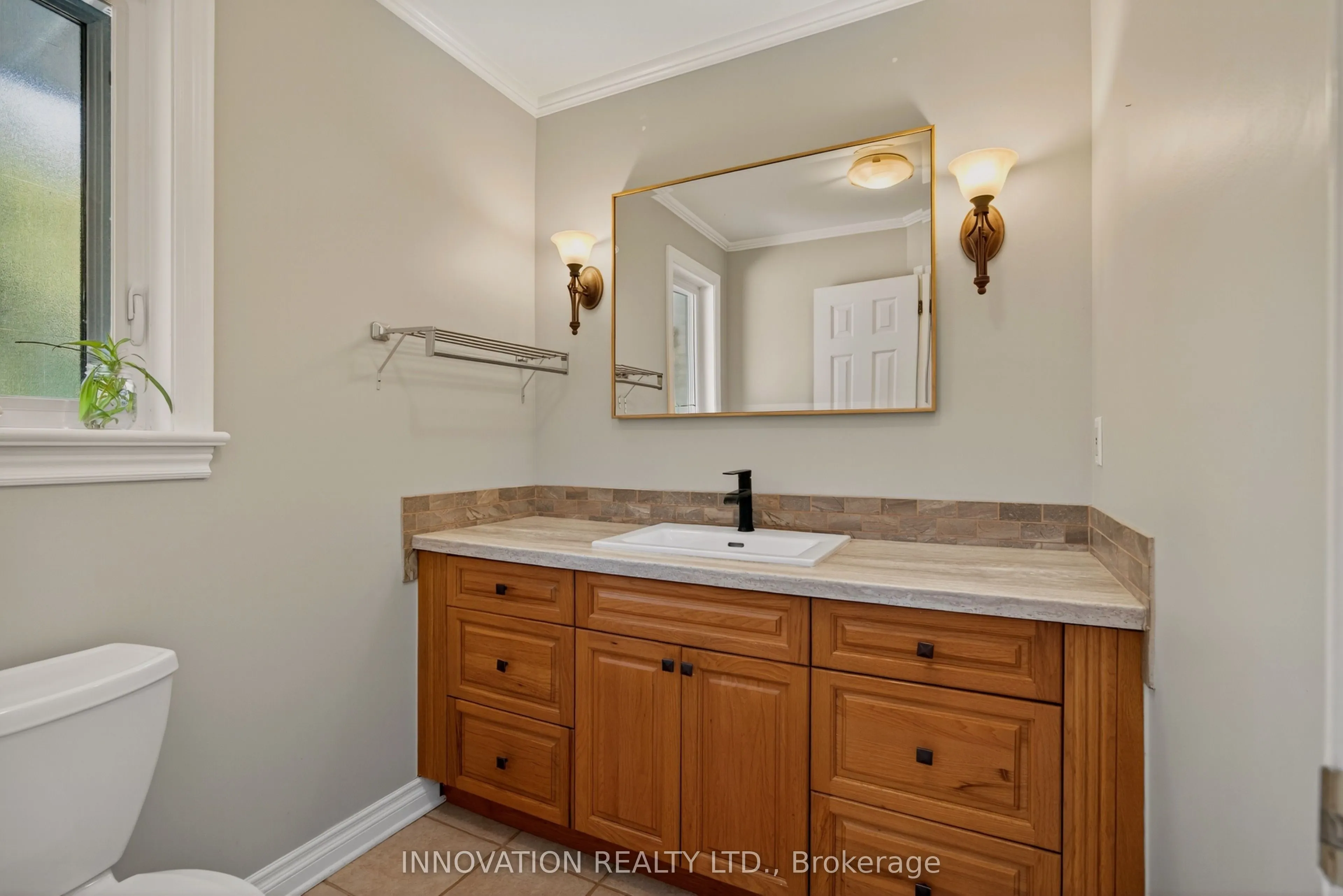 5558 South Island Park Drive
