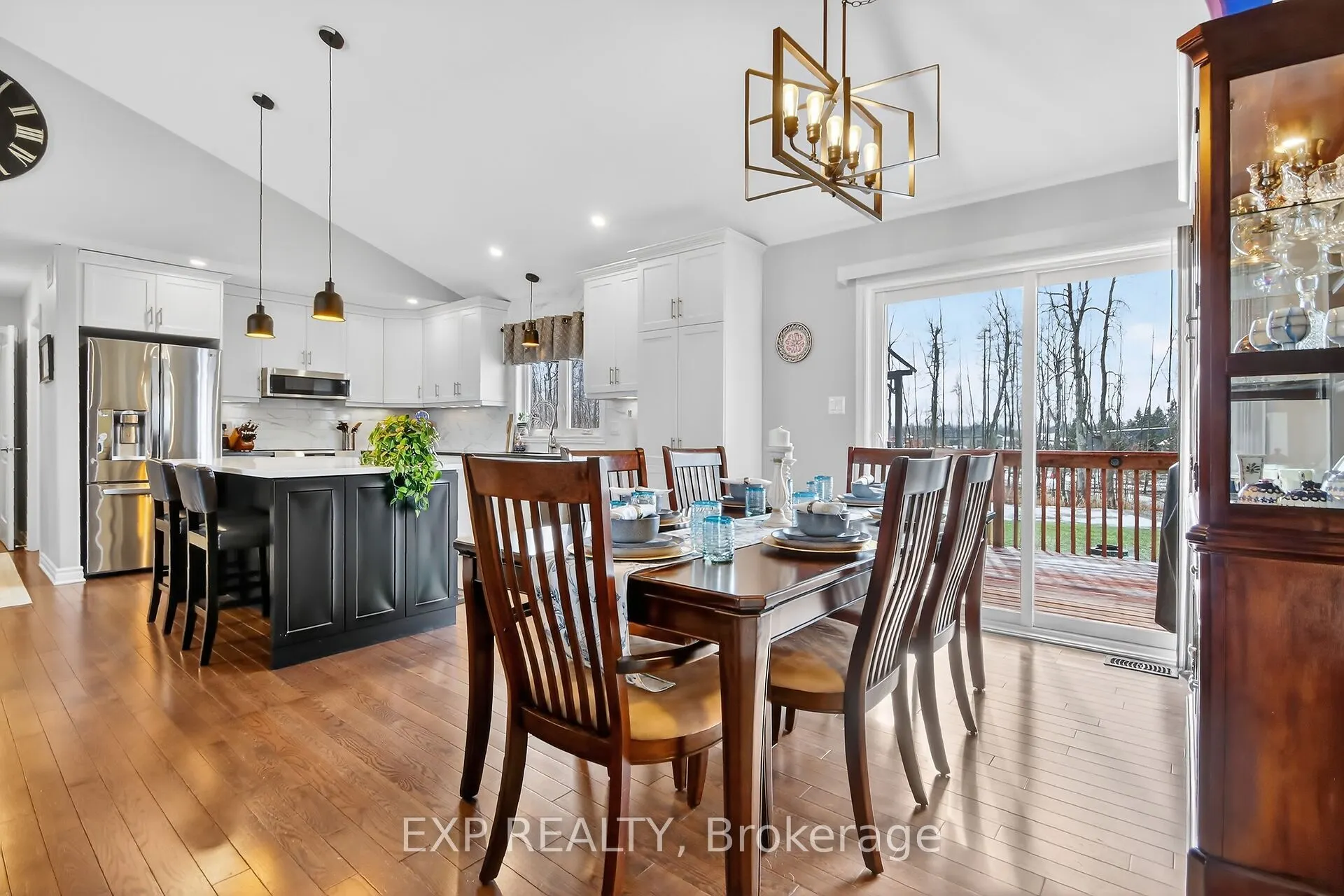 305 Moore Crescent