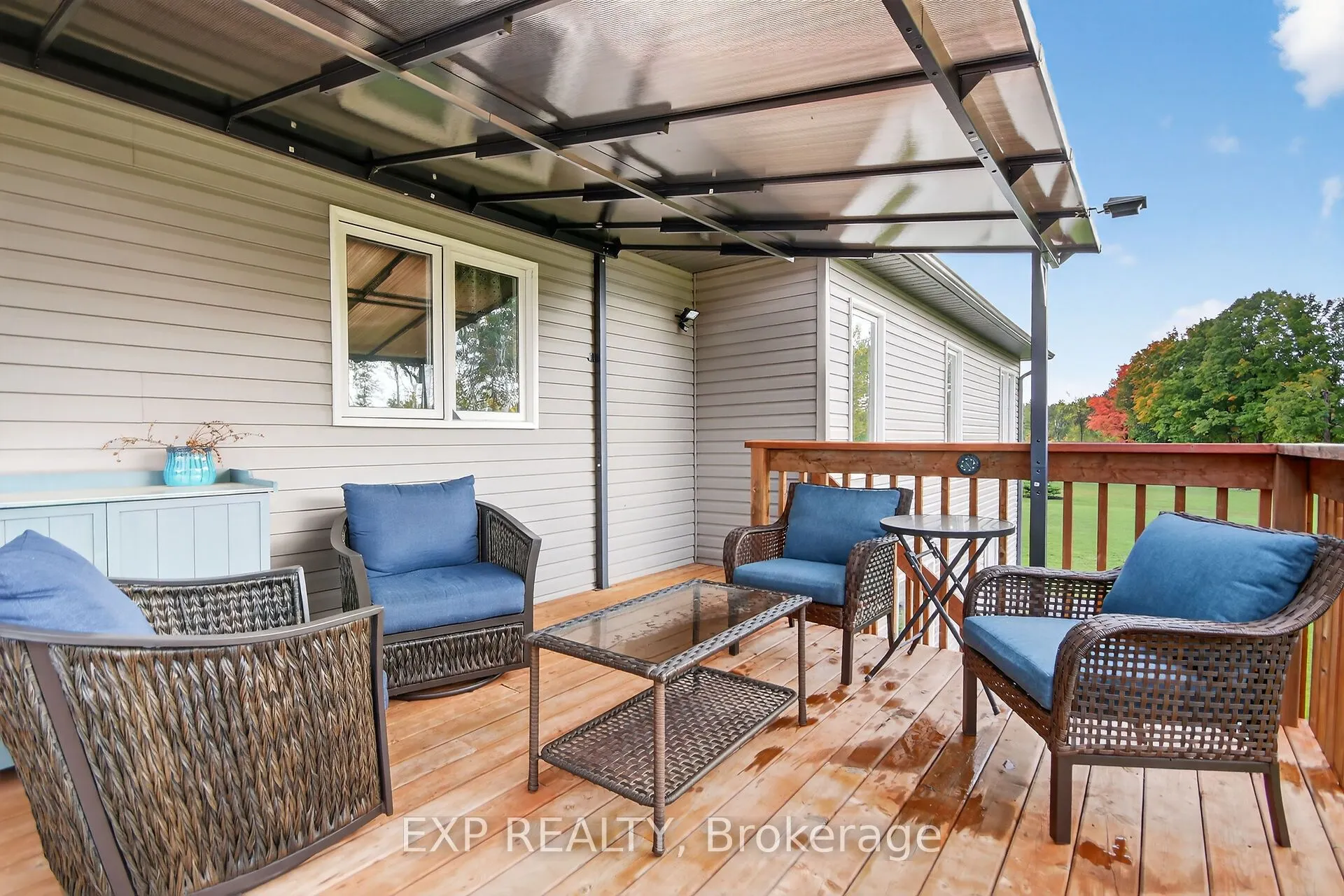 305 Moore Crescent
