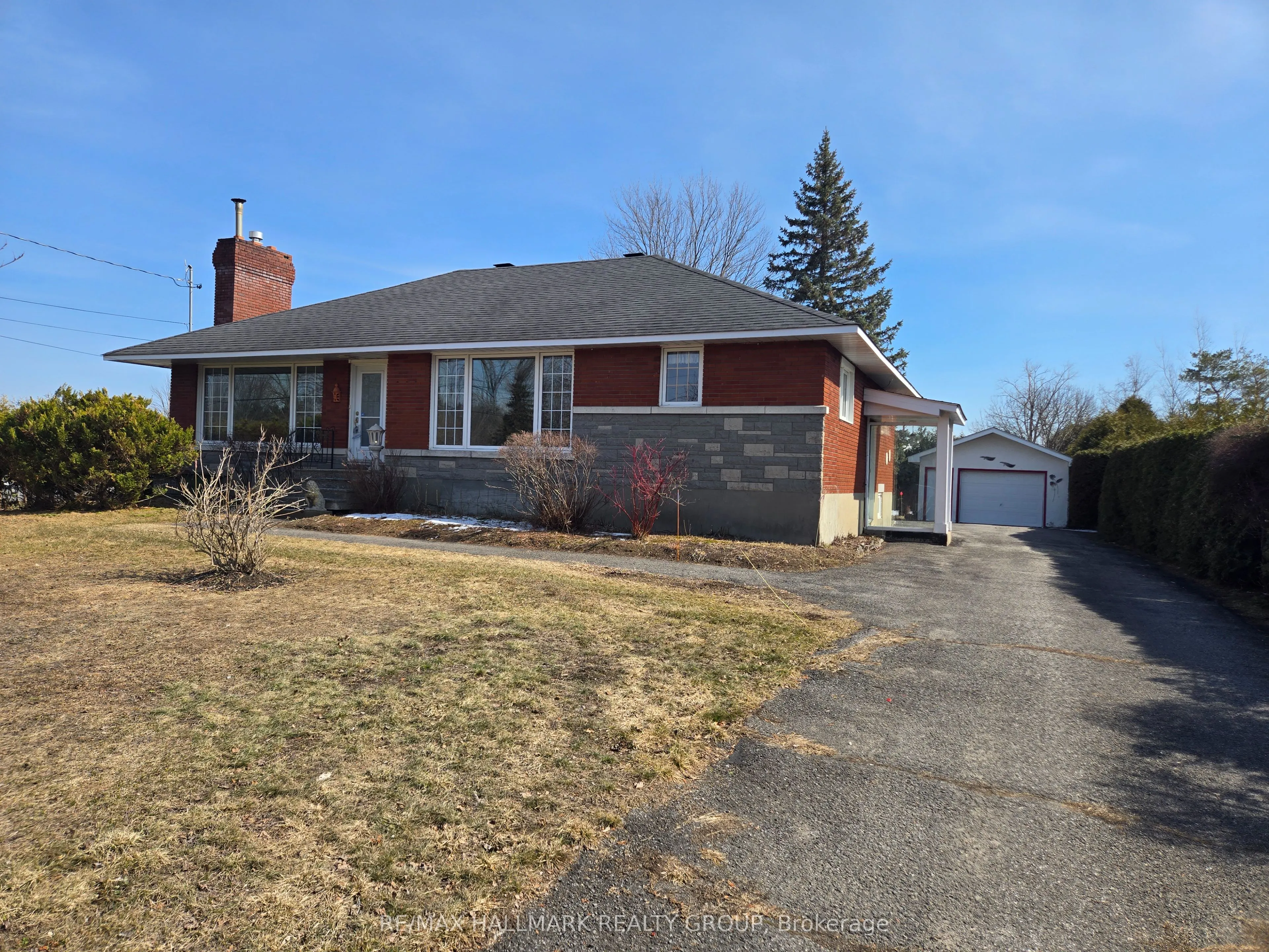 3654 Navan Road