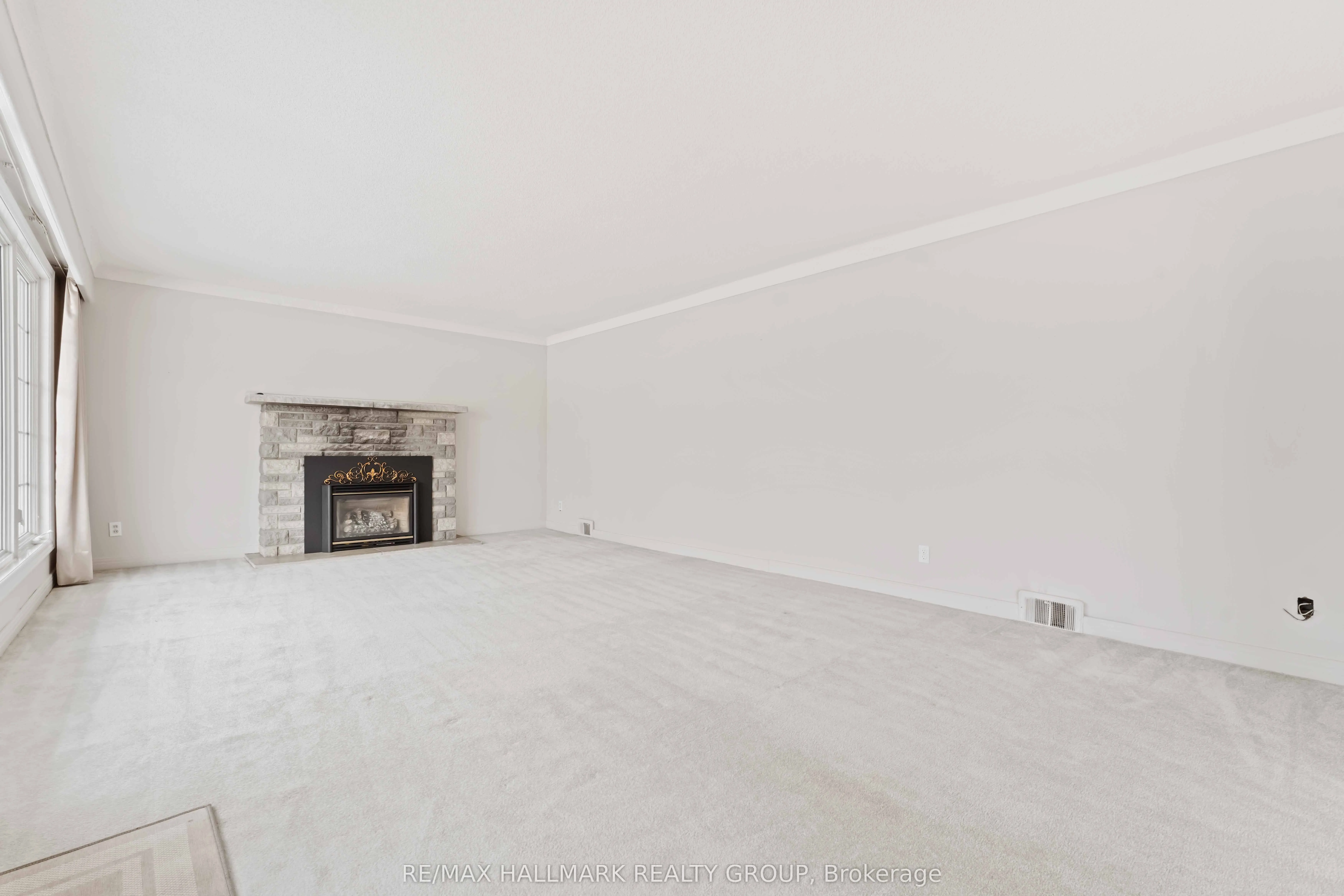 3654 Navan Road