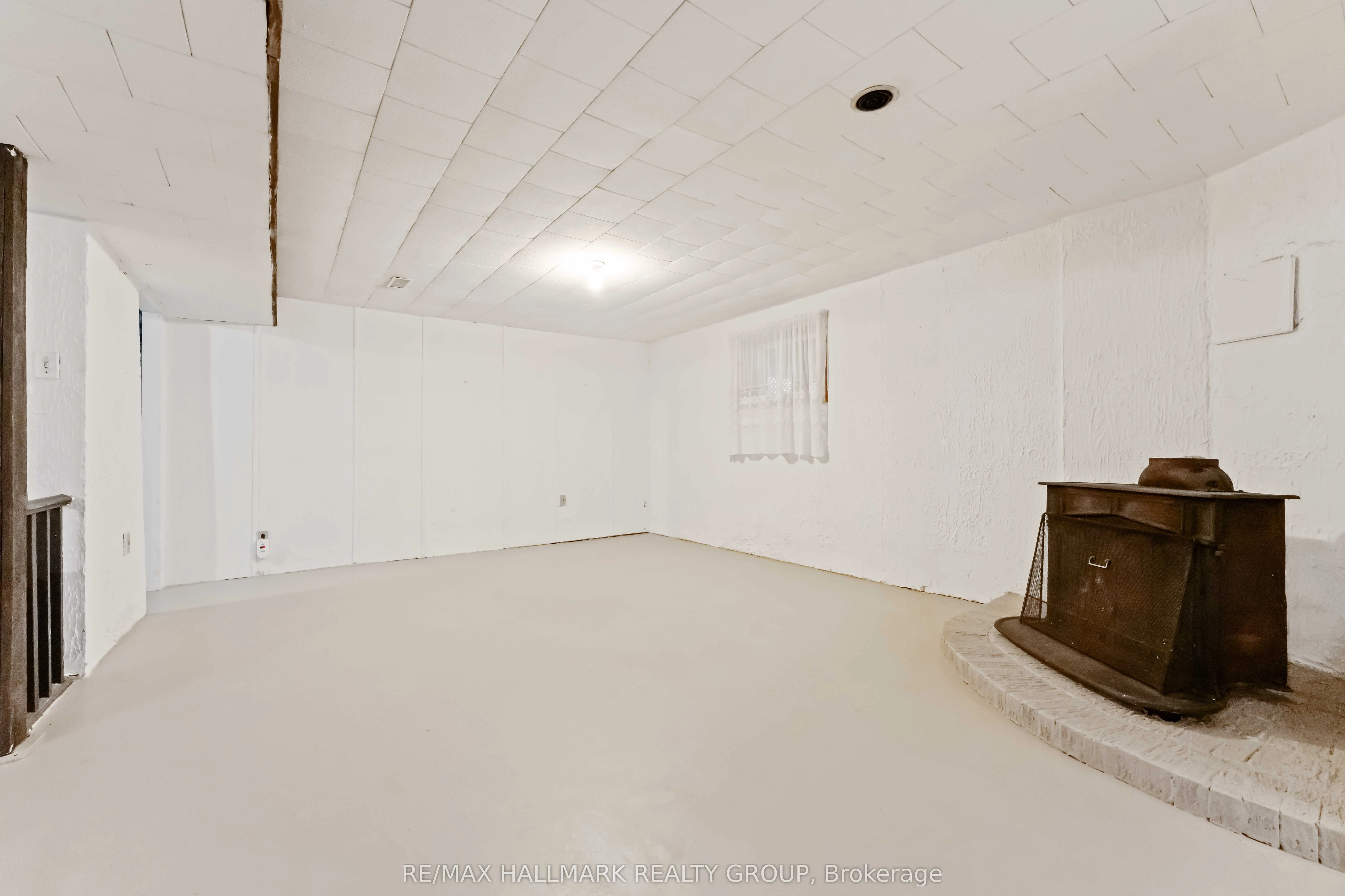 3654 Navan Road