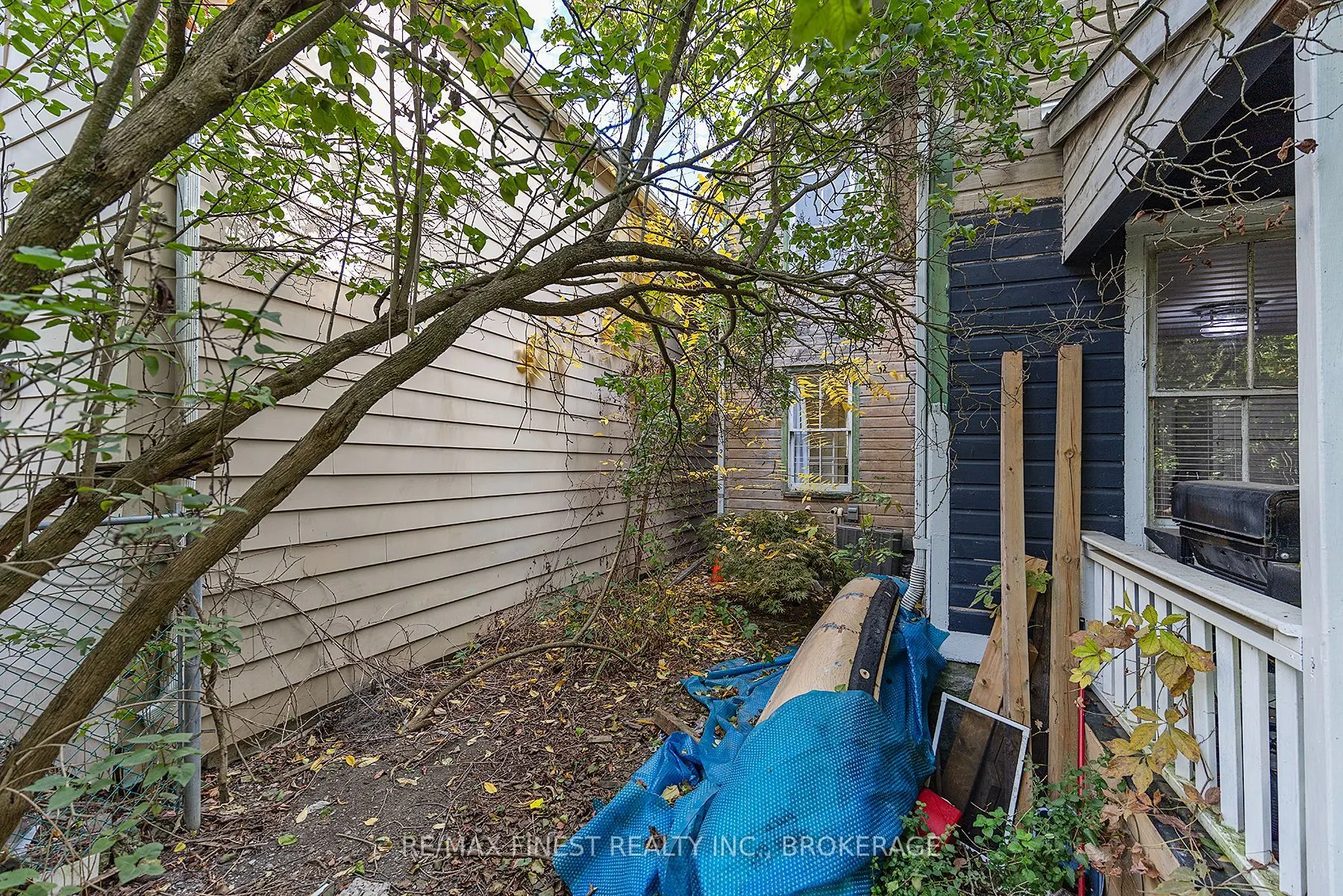 202 Montreal Street