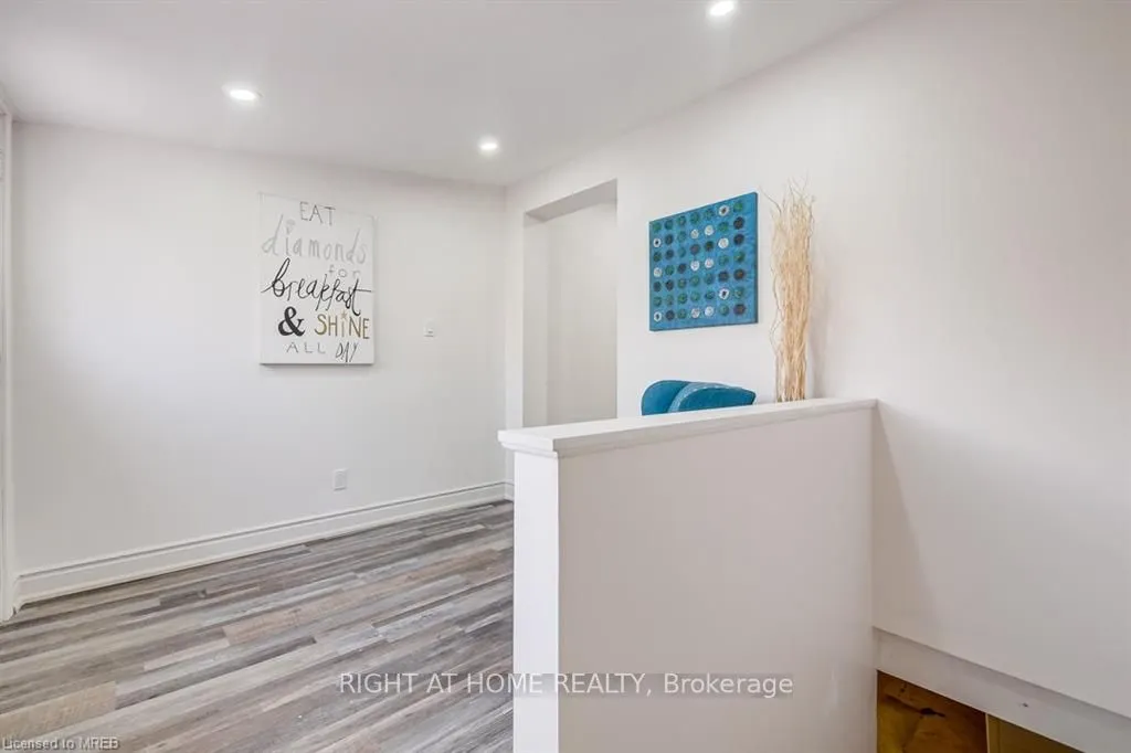 120 Tisdale Street N