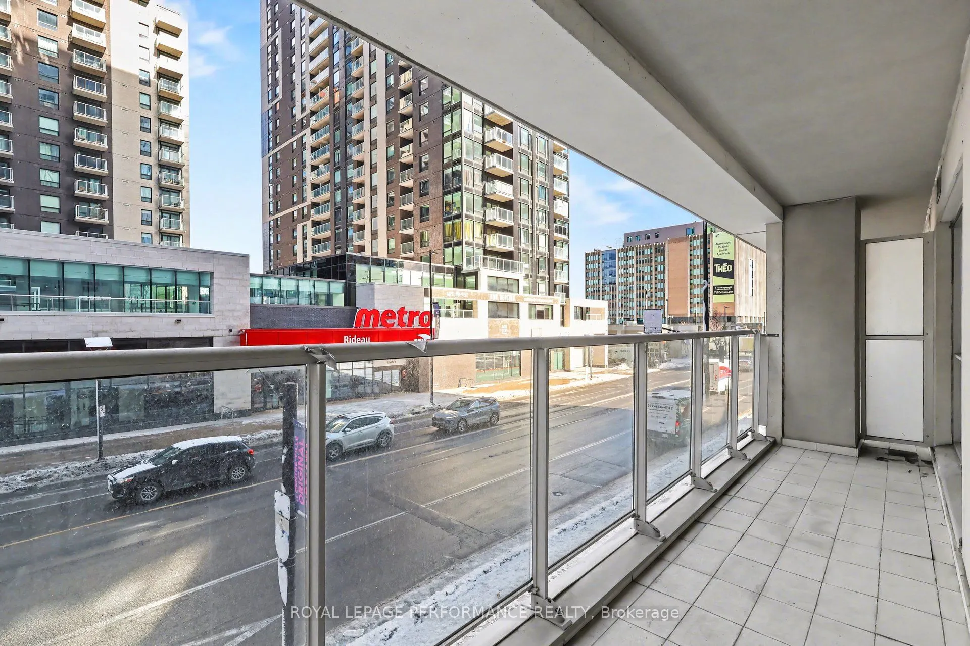 242 Rideau Street #204