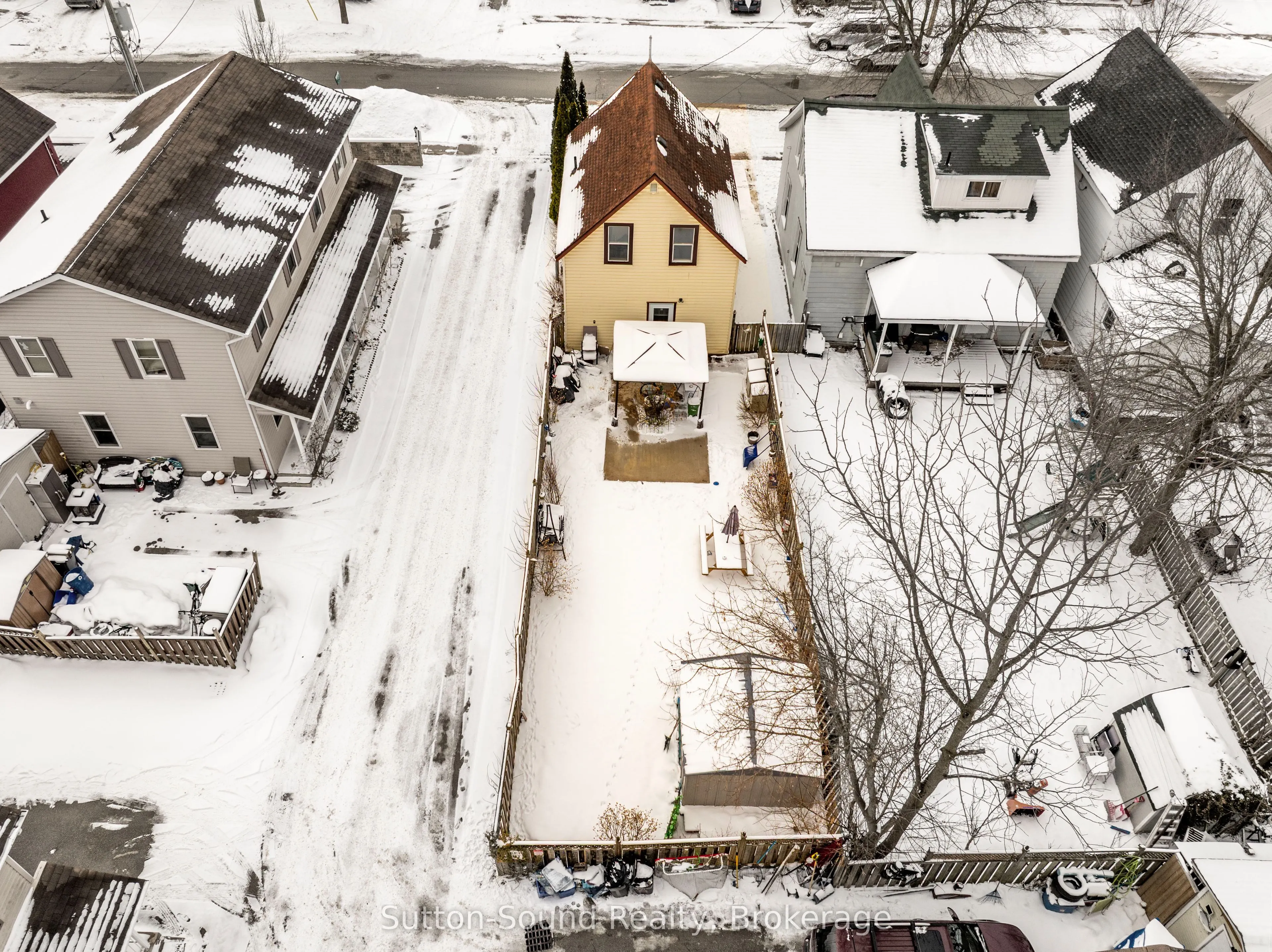 1131 3rd Avenue W