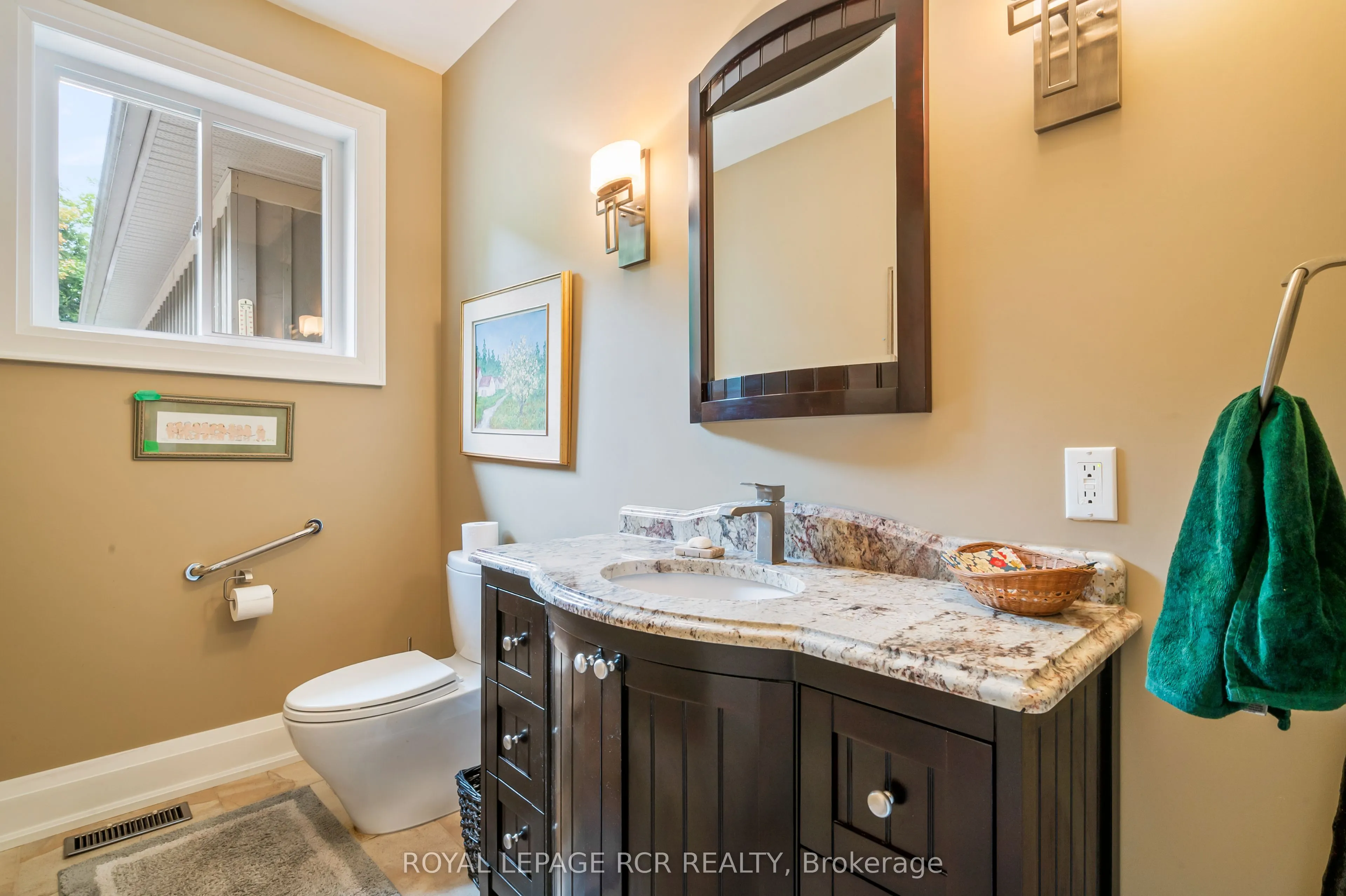 9245 Wellington 124 Road