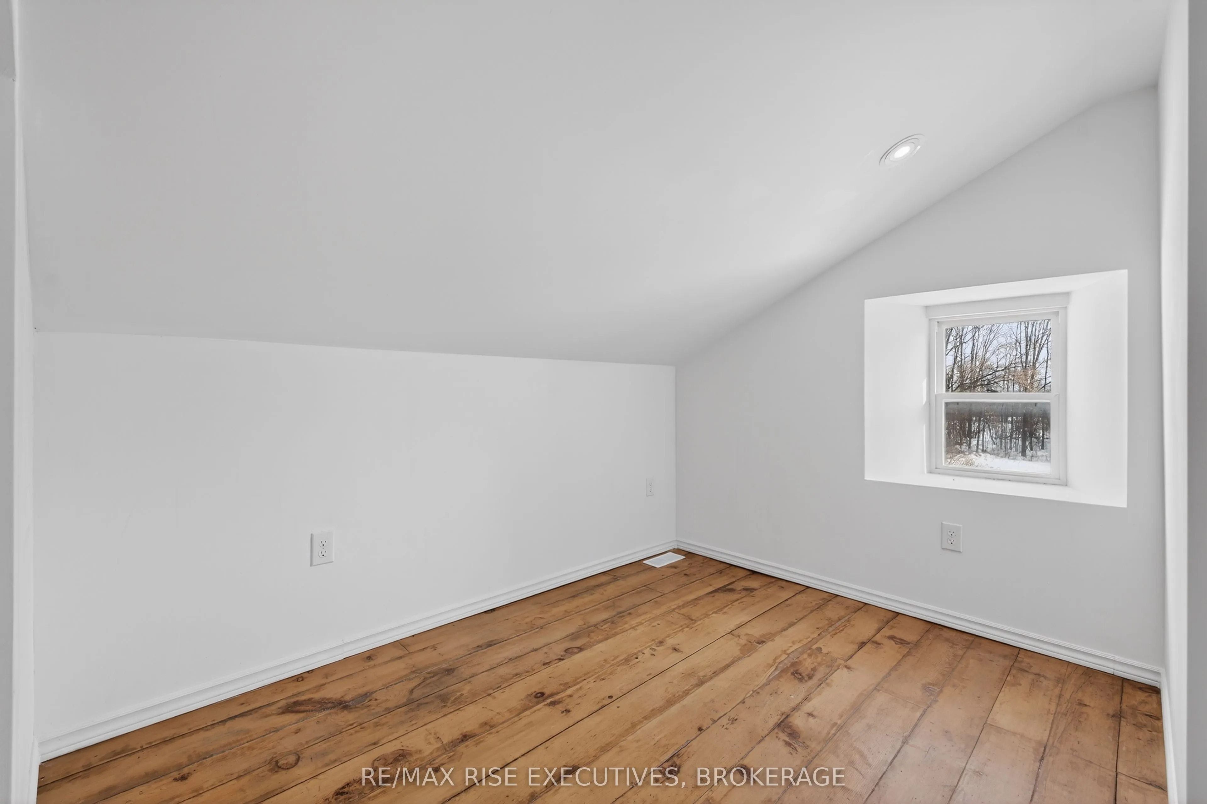750 Moira Road
