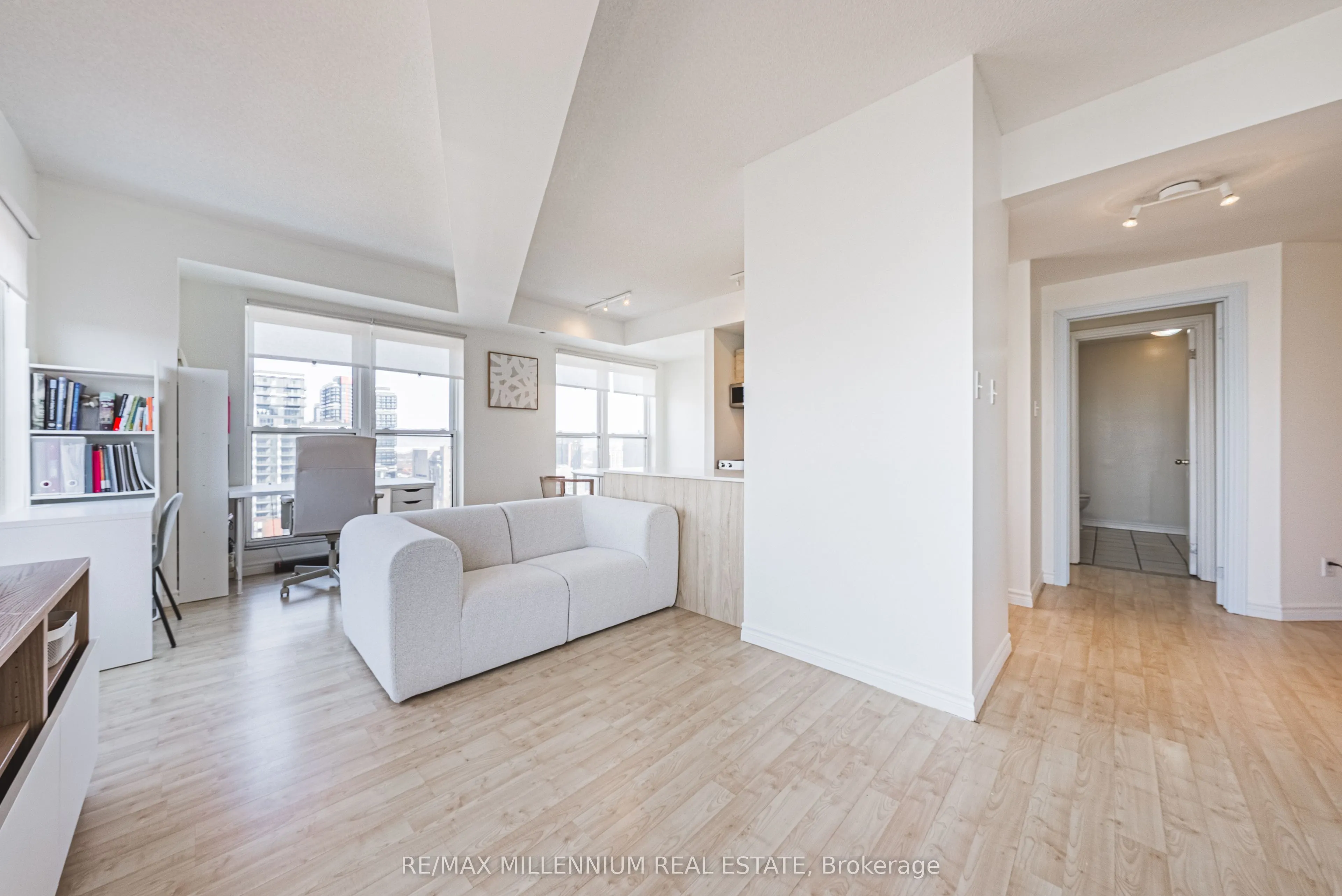 135 James Street S #1401