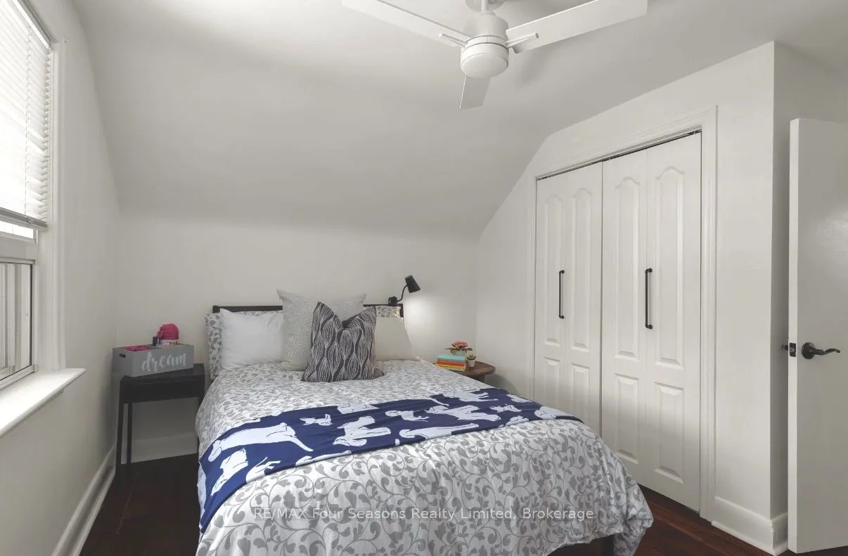 50 Amaranth Street W
