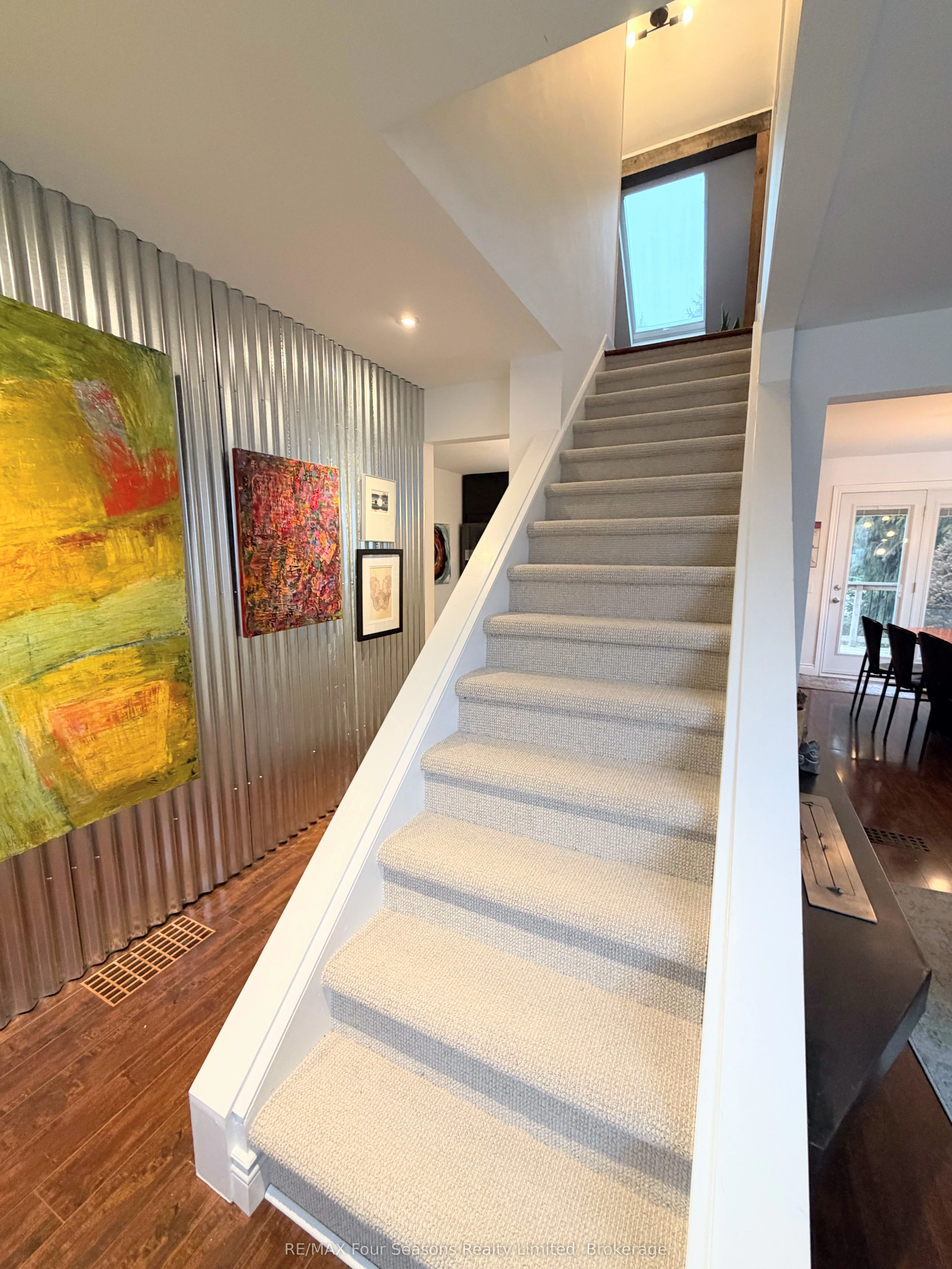 50 Amaranth Street W