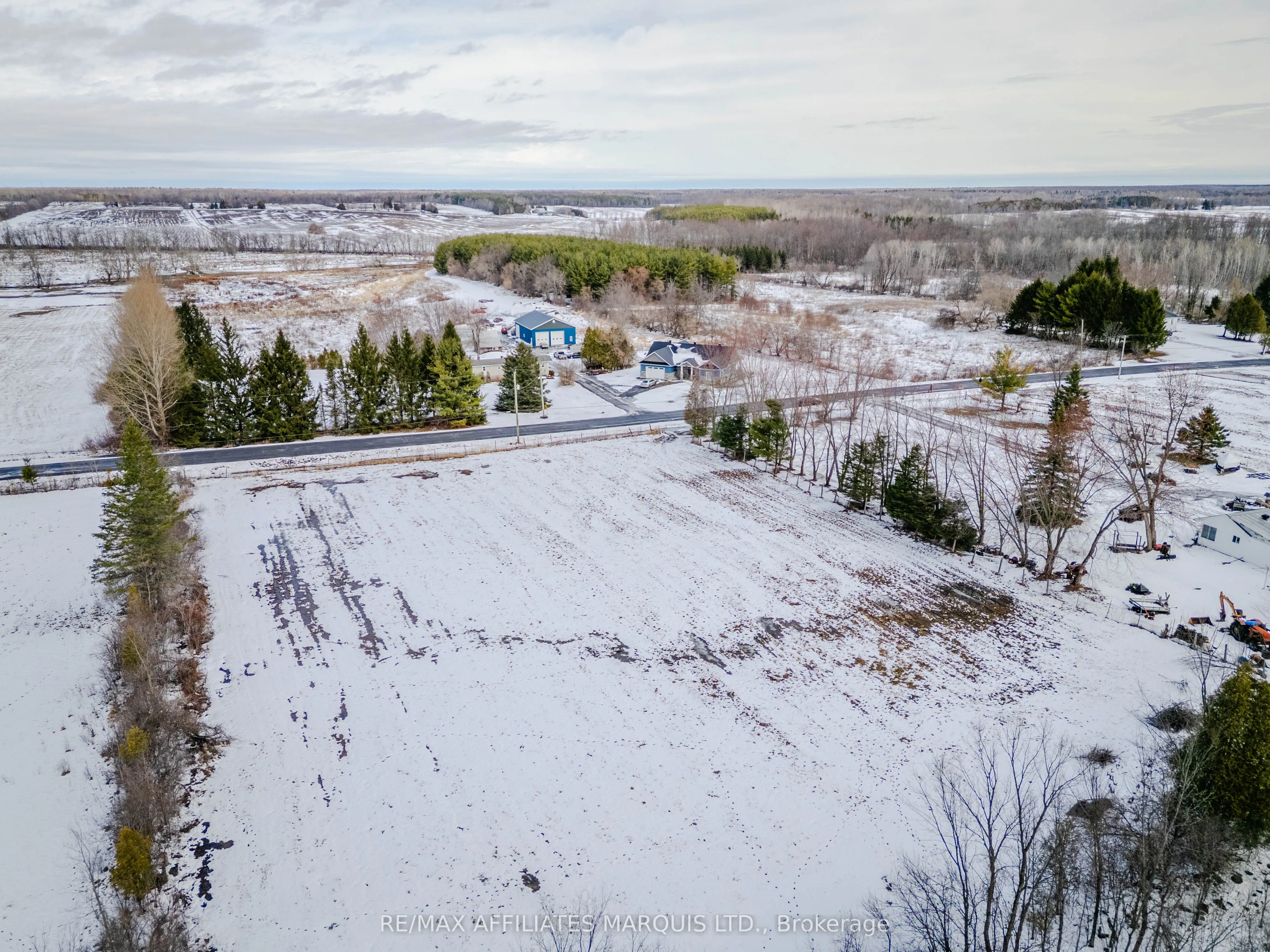 LOT Black River Road