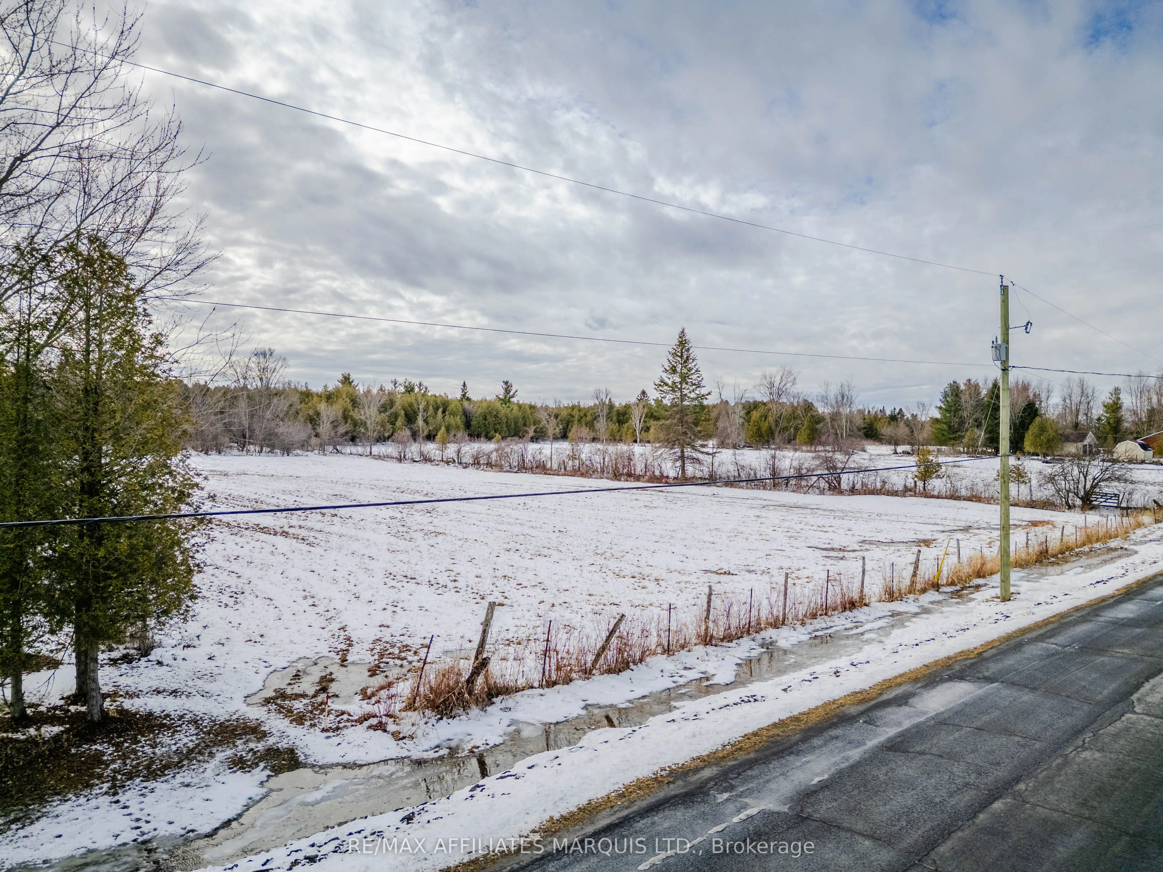 LOT Black River Road