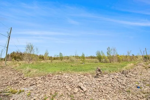 7 McDonell Crescent