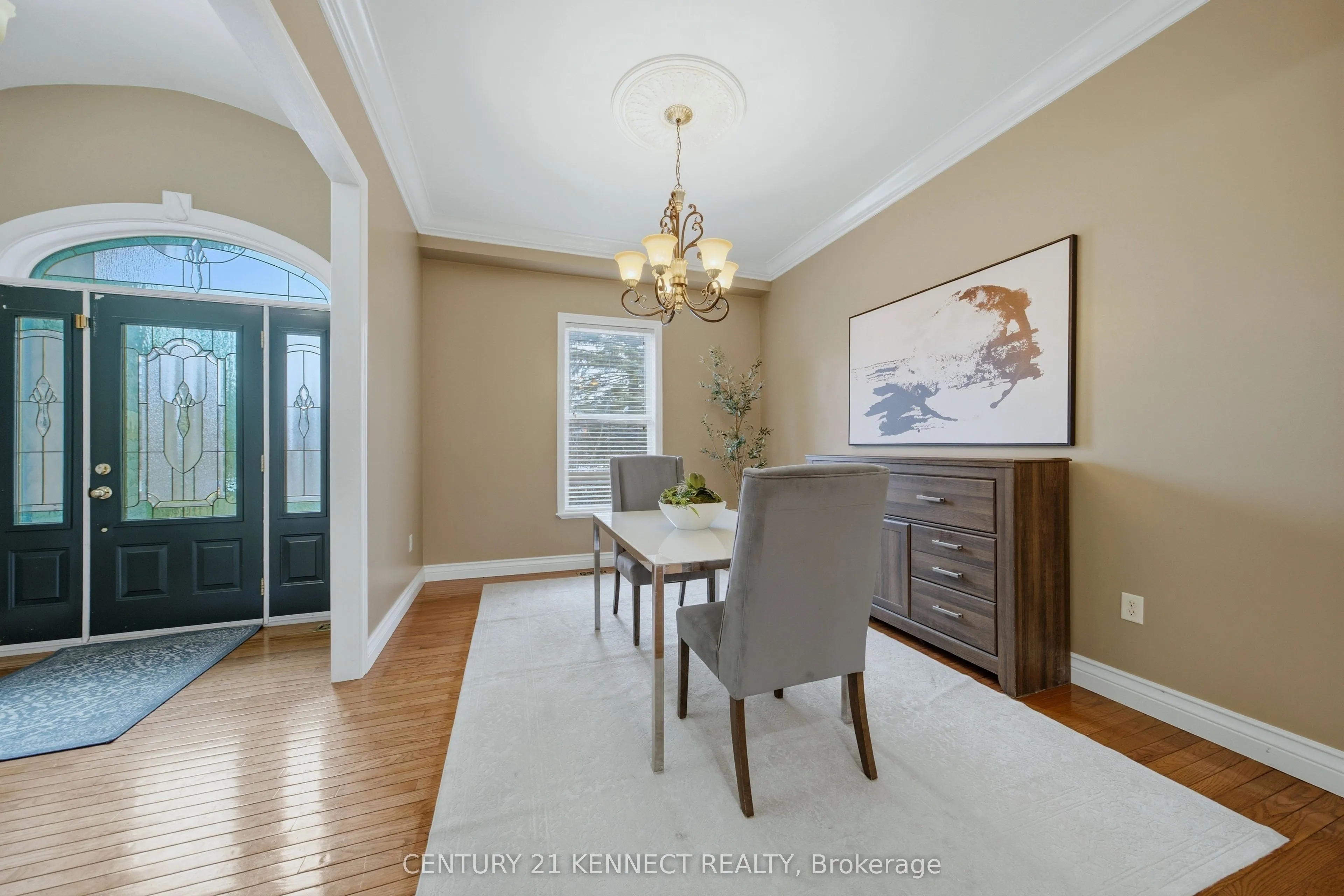 6 Laing Court