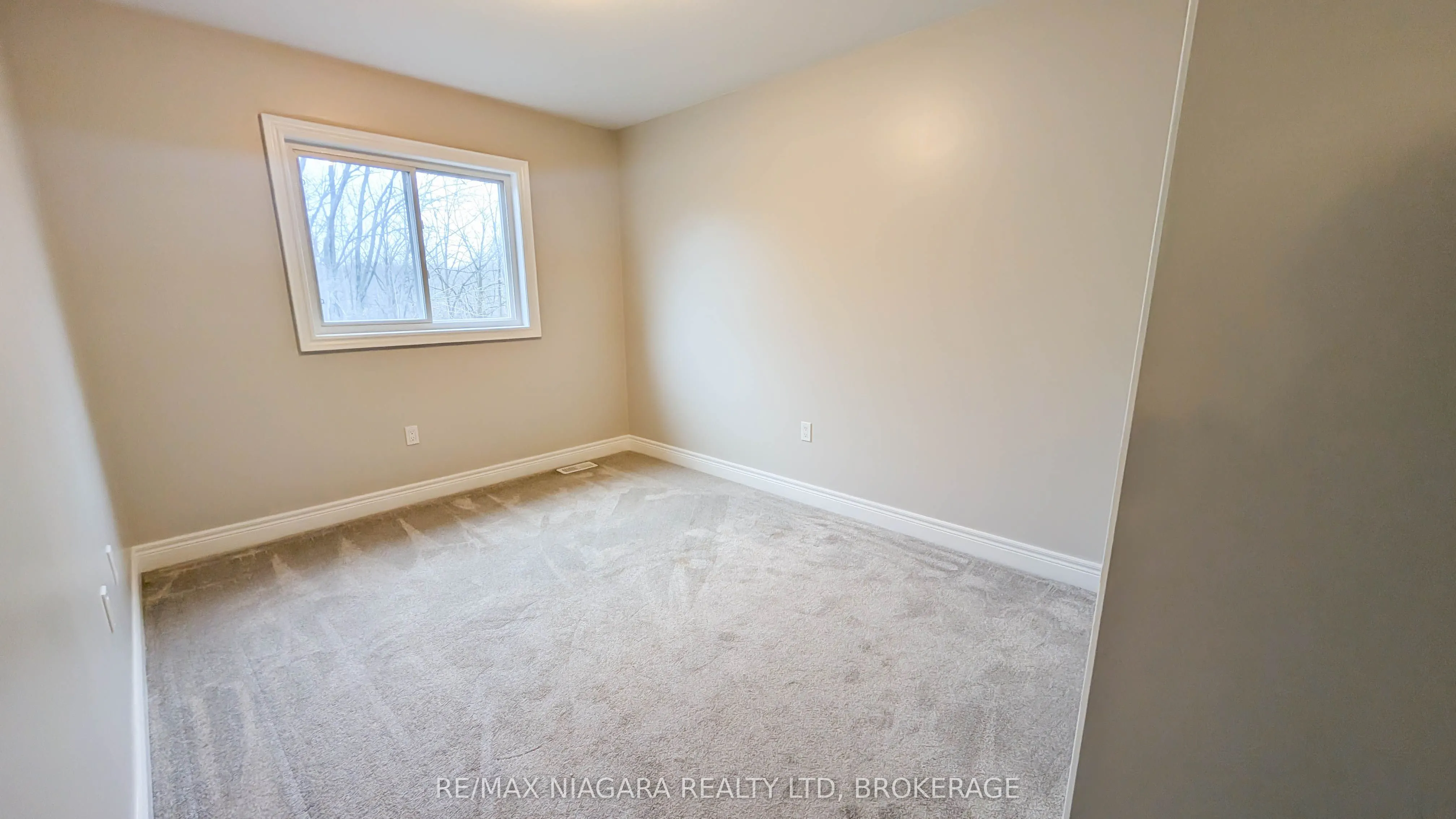 340 PROSPECT POINT Road N #18