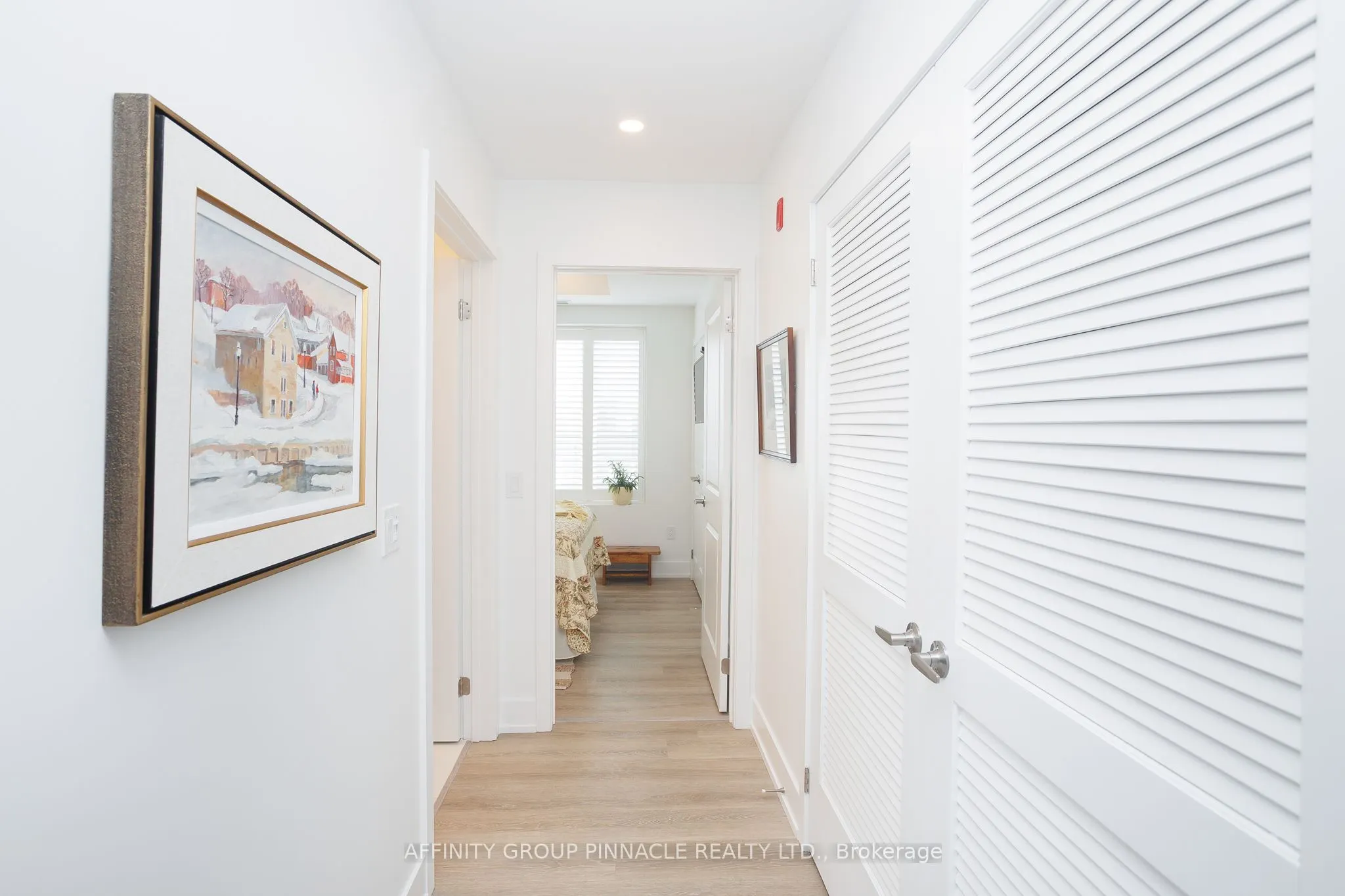 19 A West Street N #302