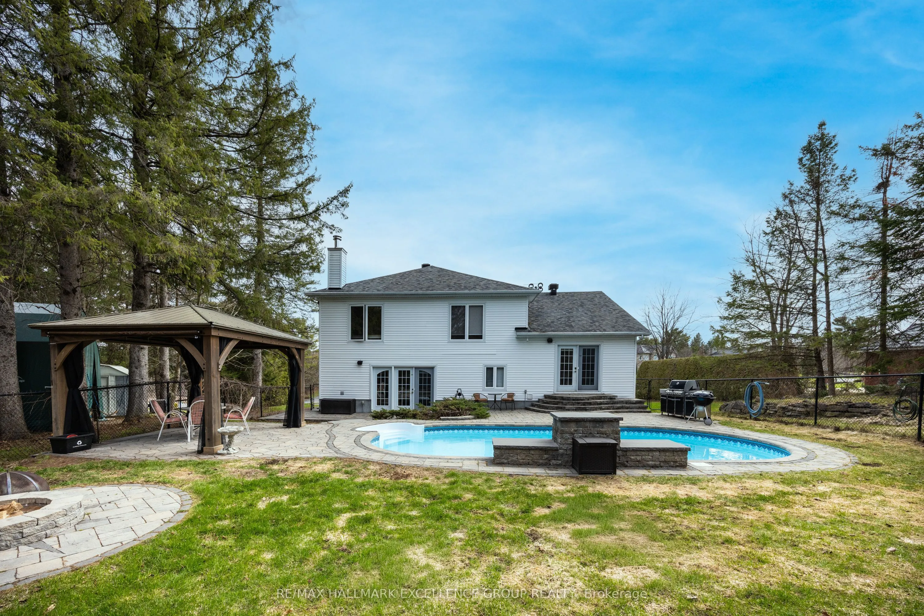 480 Du Ruisseau Street