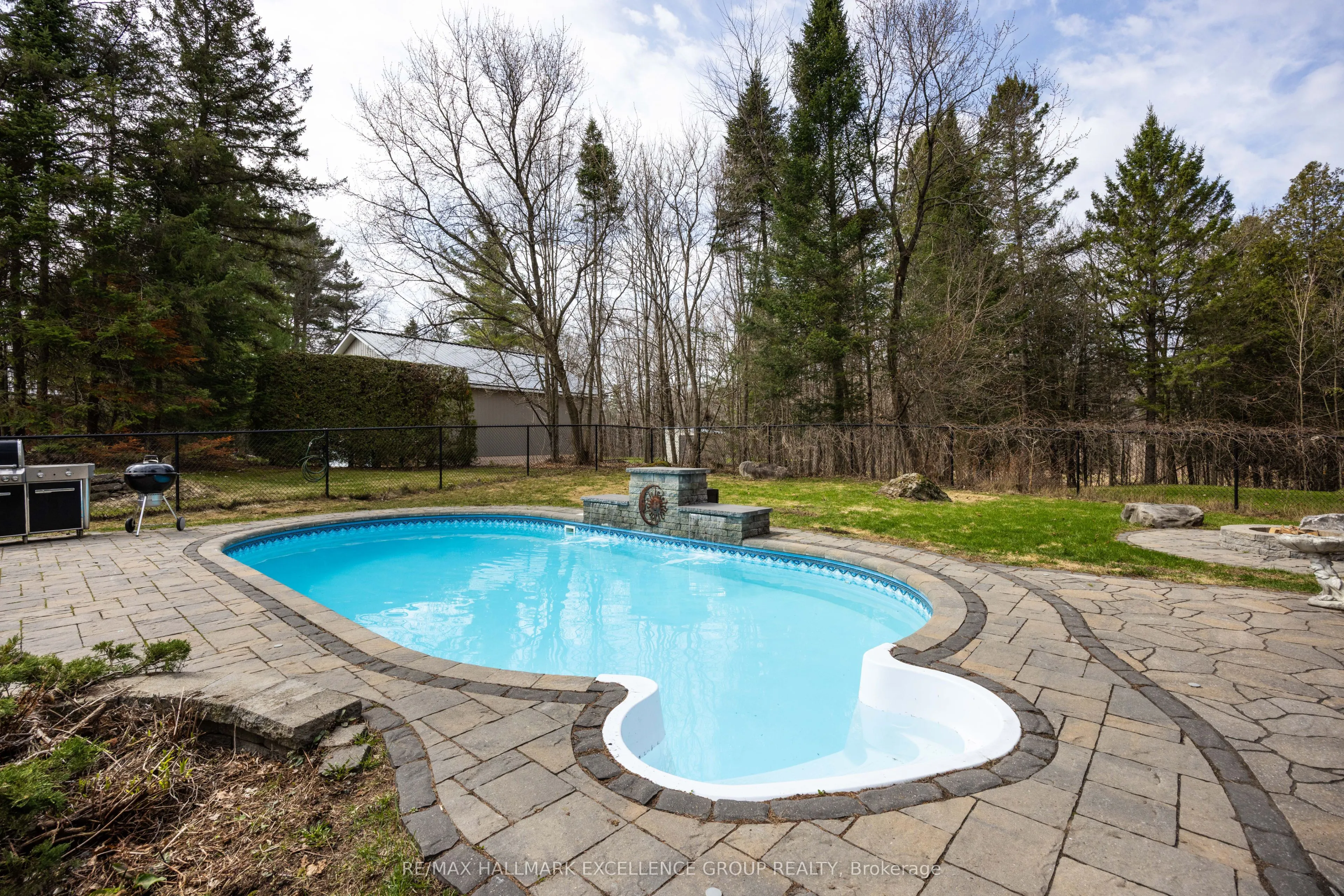 480 Du Ruisseau Street