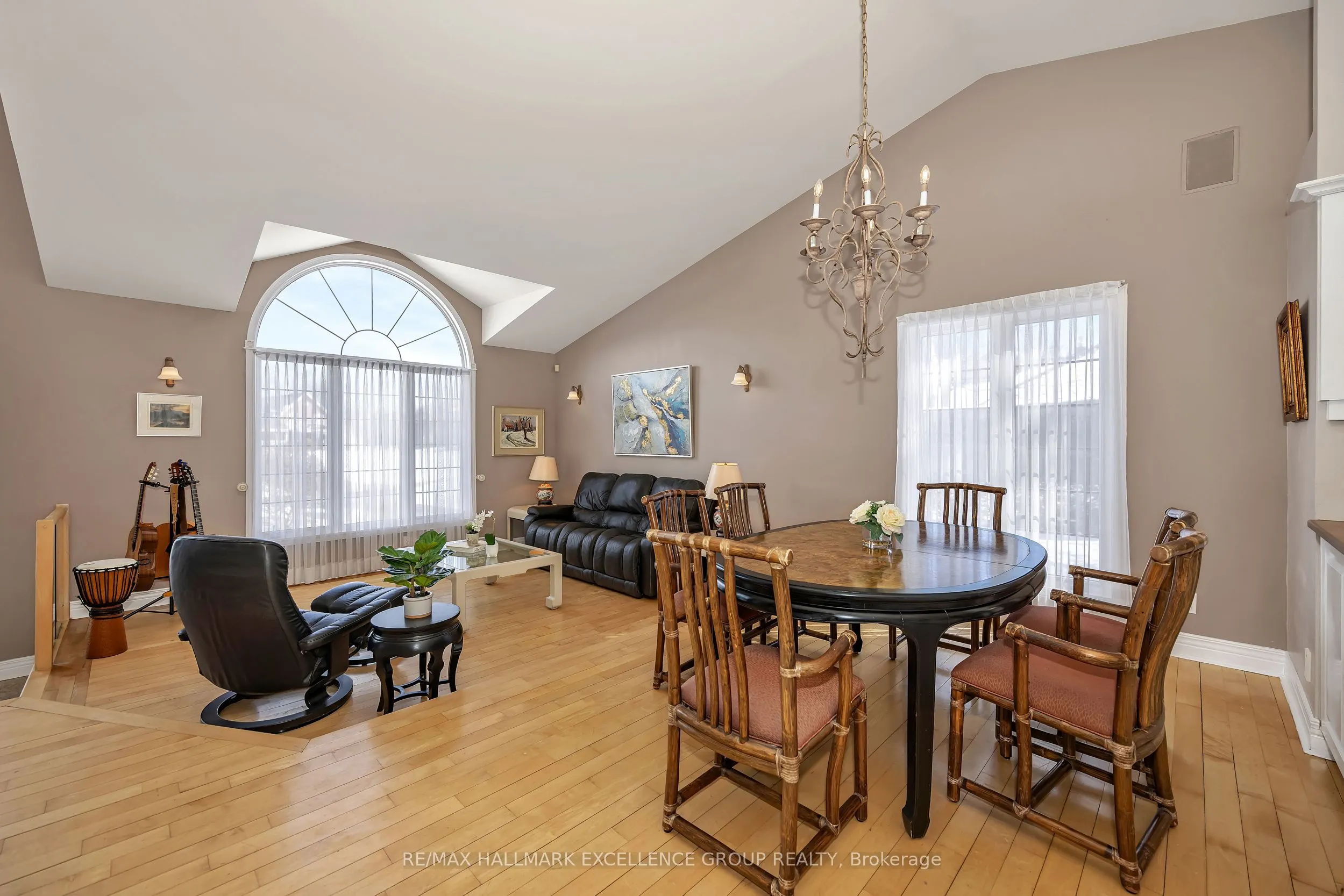 480 Du Ruisseau Street