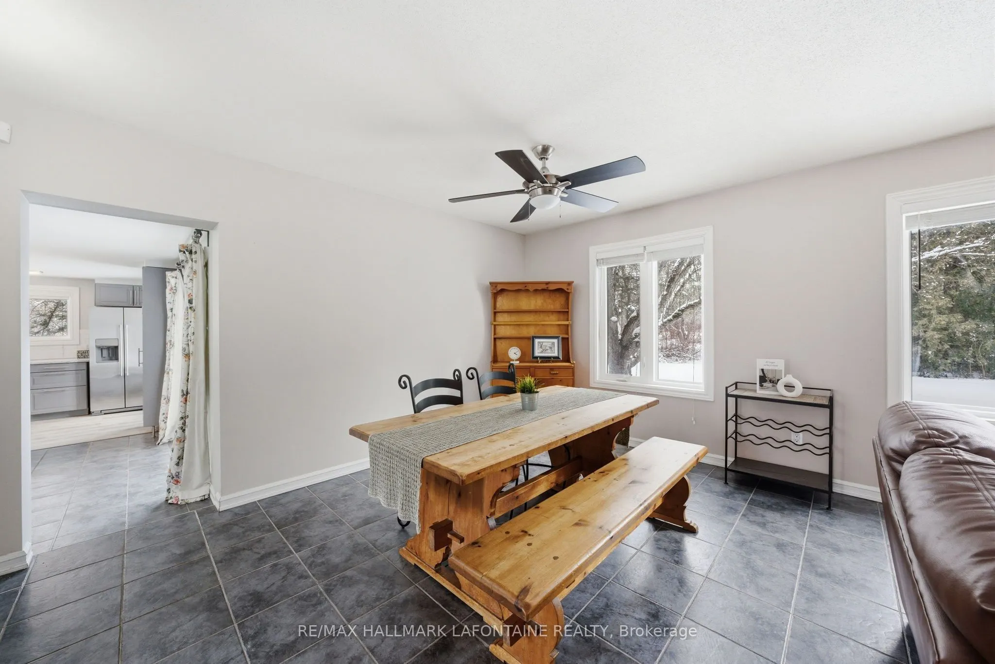 1460 Kinsella Drive