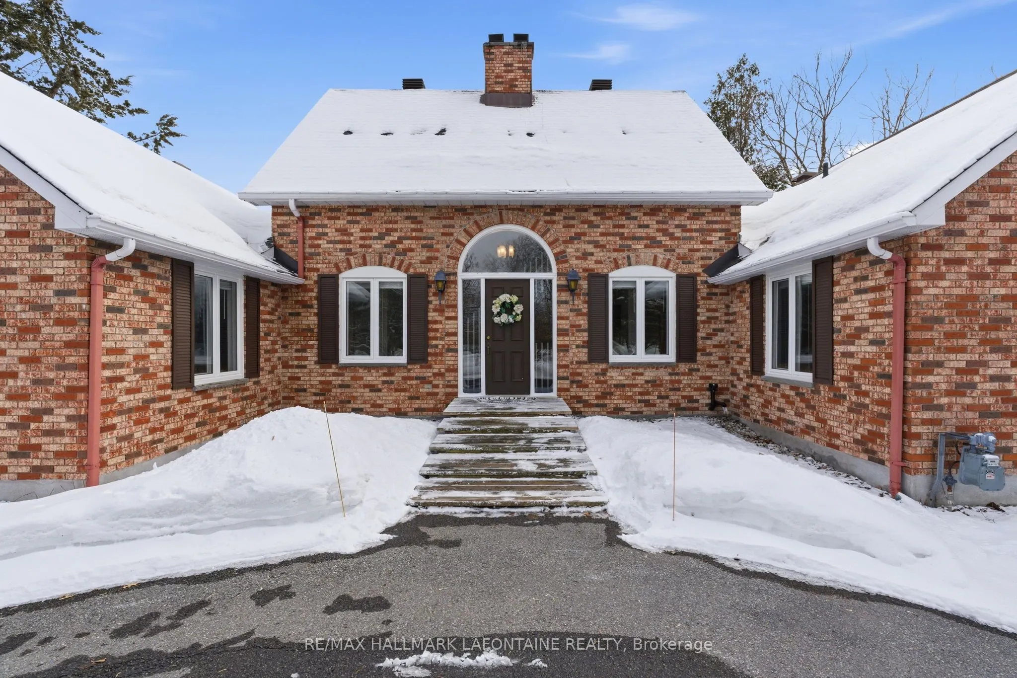 1460 Kinsella Drive