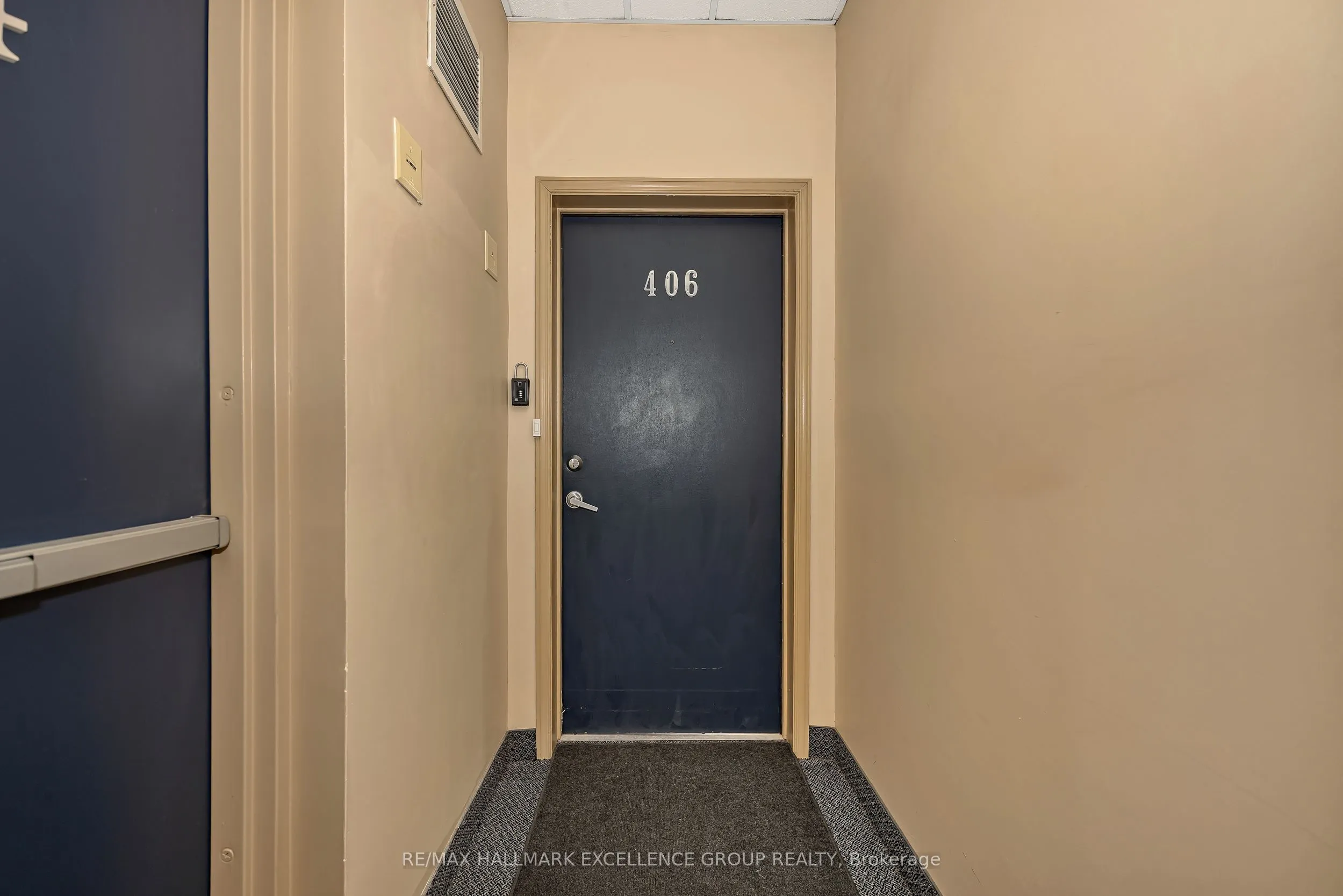 2921 Laurier Street #406