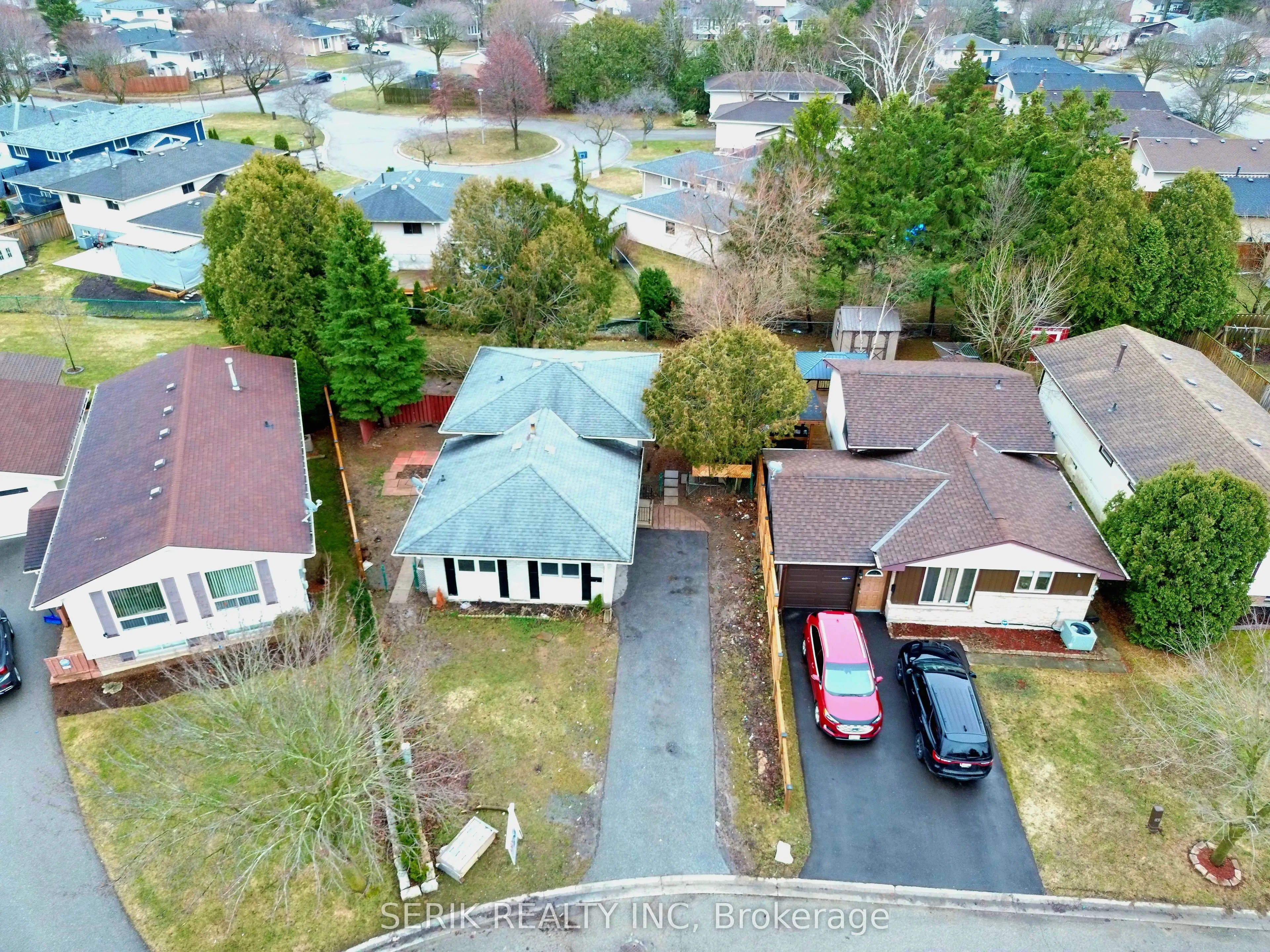 9 Camelot Crescent