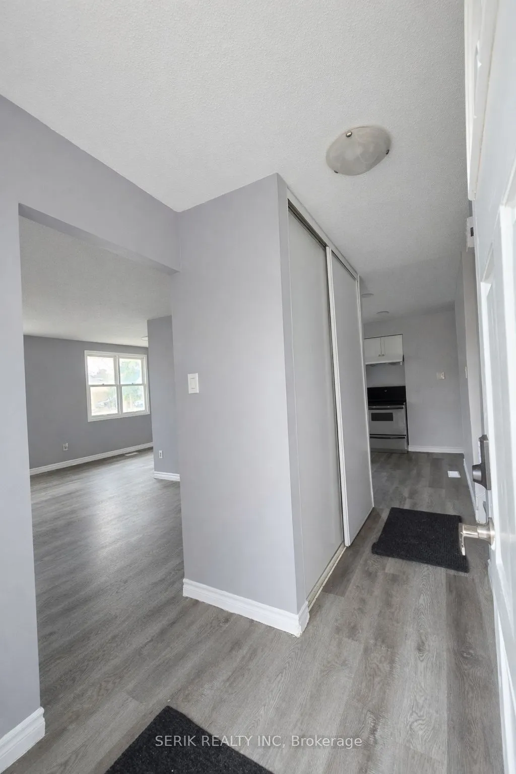 9 Camelot Crescent