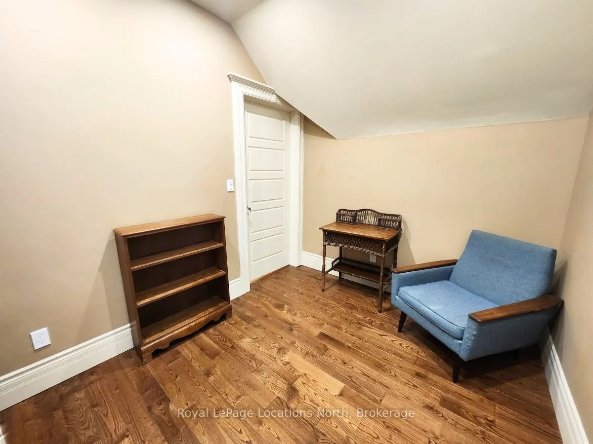 1181 4th Avenue W