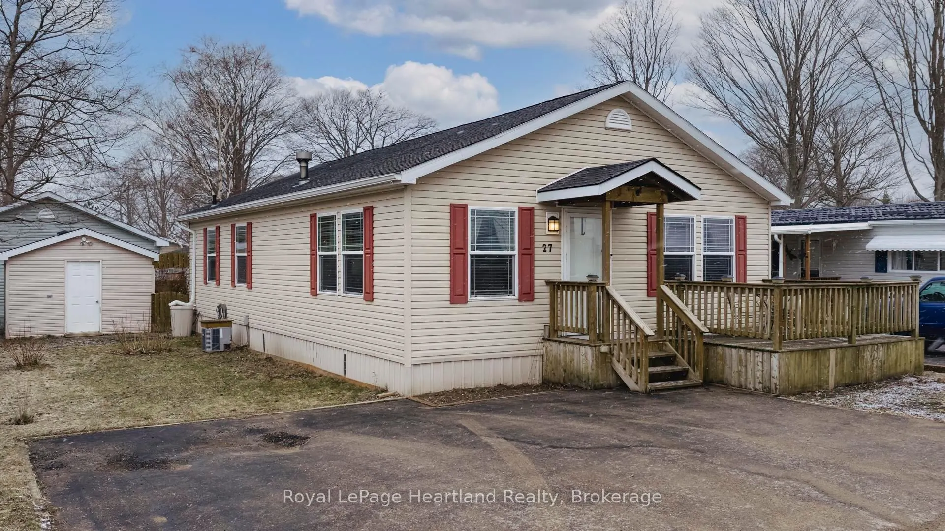 27 CHEYENNE Lane
