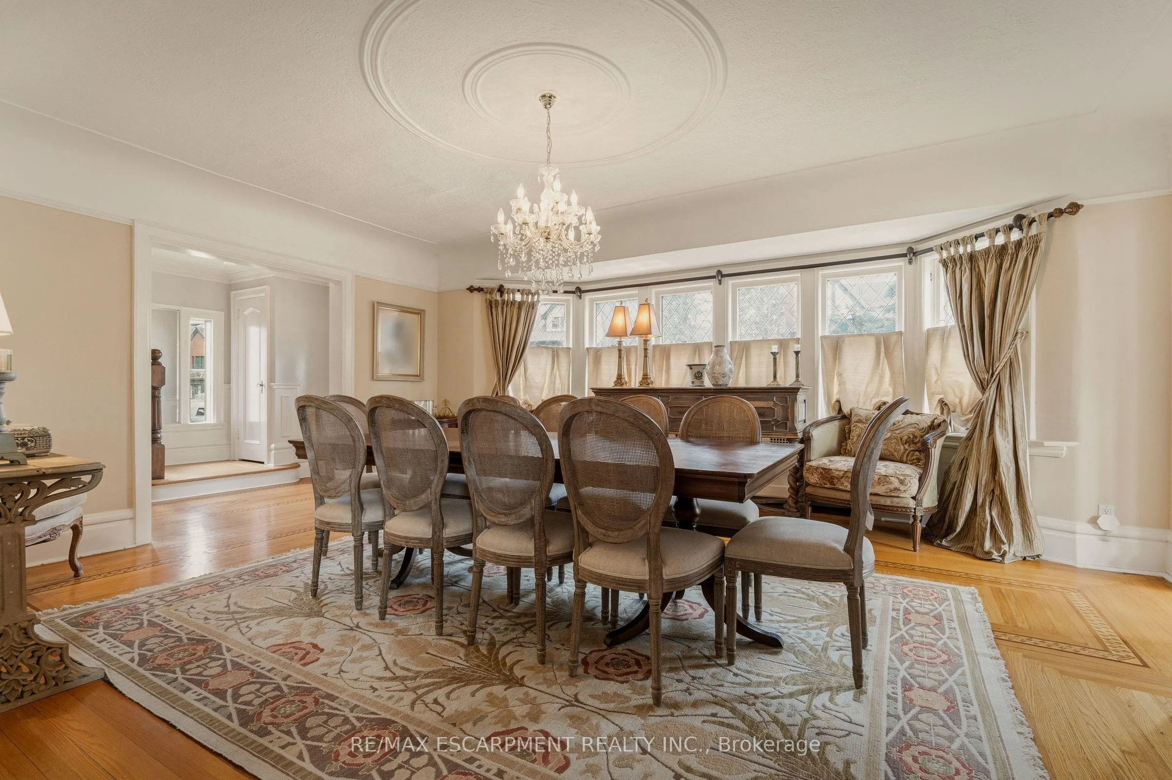 74 OAK KNOLL Drive