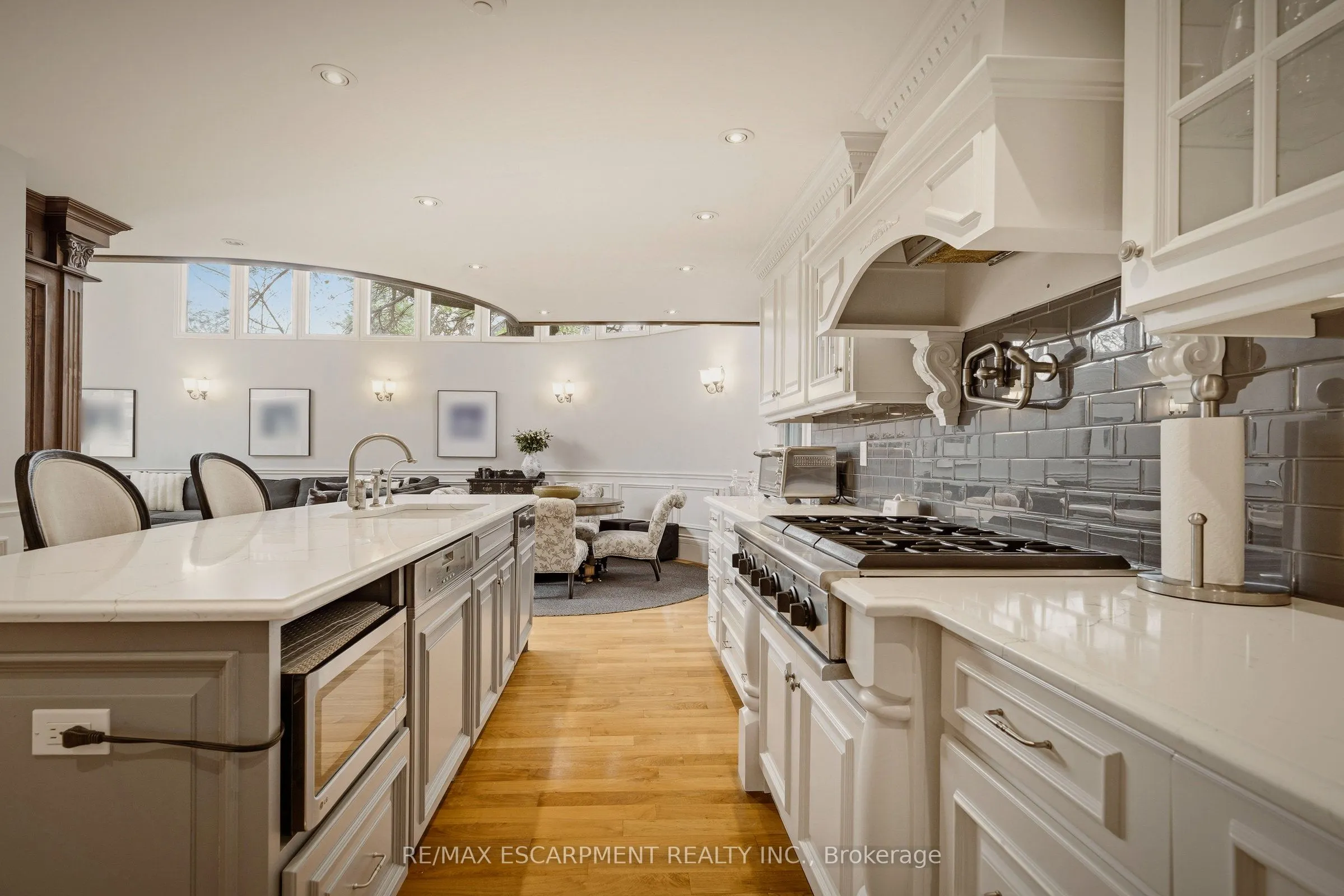 74 OAK KNOLL Drive